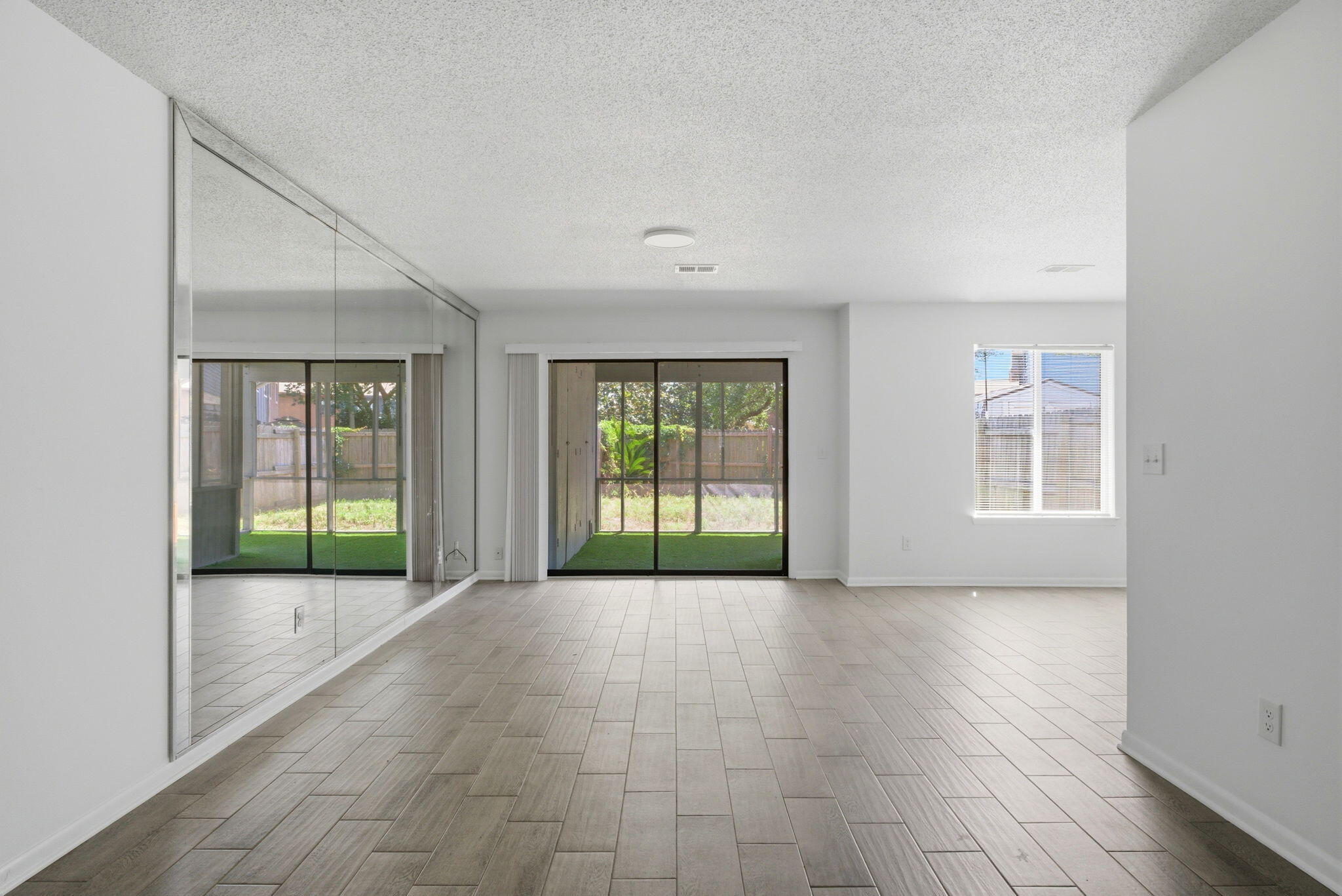PINE RIDGE - Residential Lease