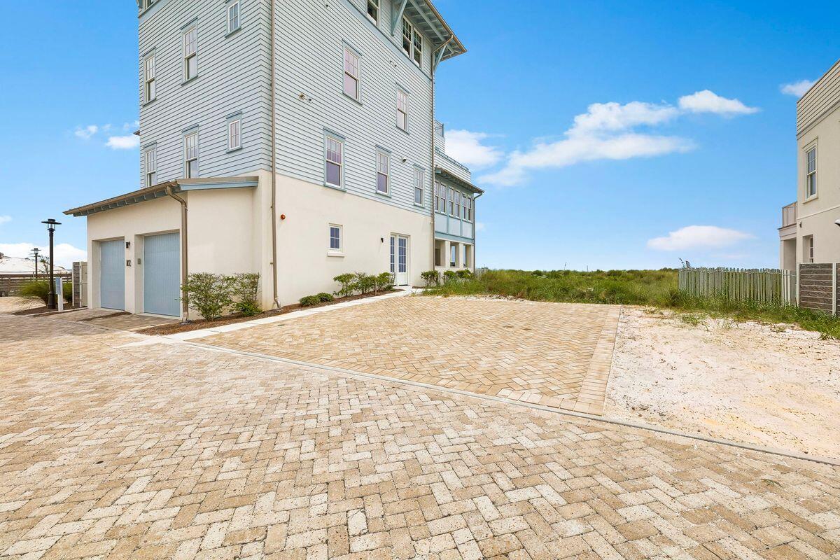 Lupin Beach - Residential