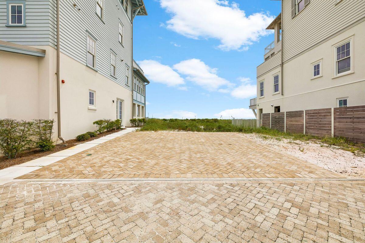 Lupin Beach - Residential