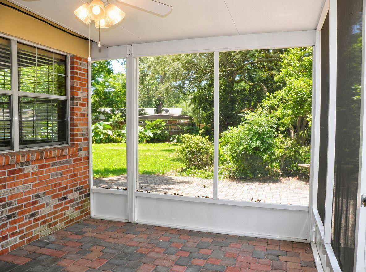 COLONY ESTATES - Residential Lease