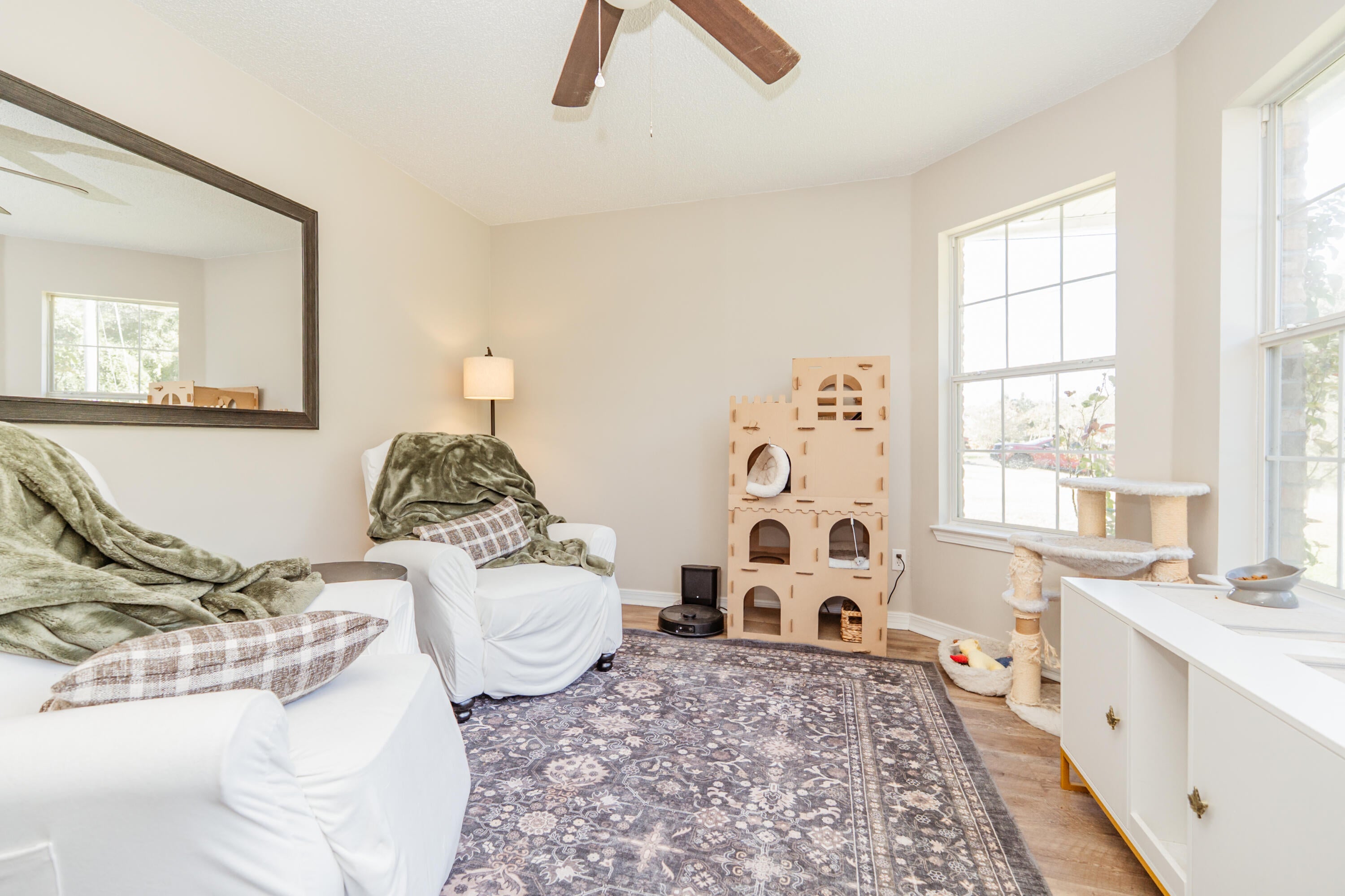COUNTRYVIEW ESTATES 10TH ADDN - Residential Lease