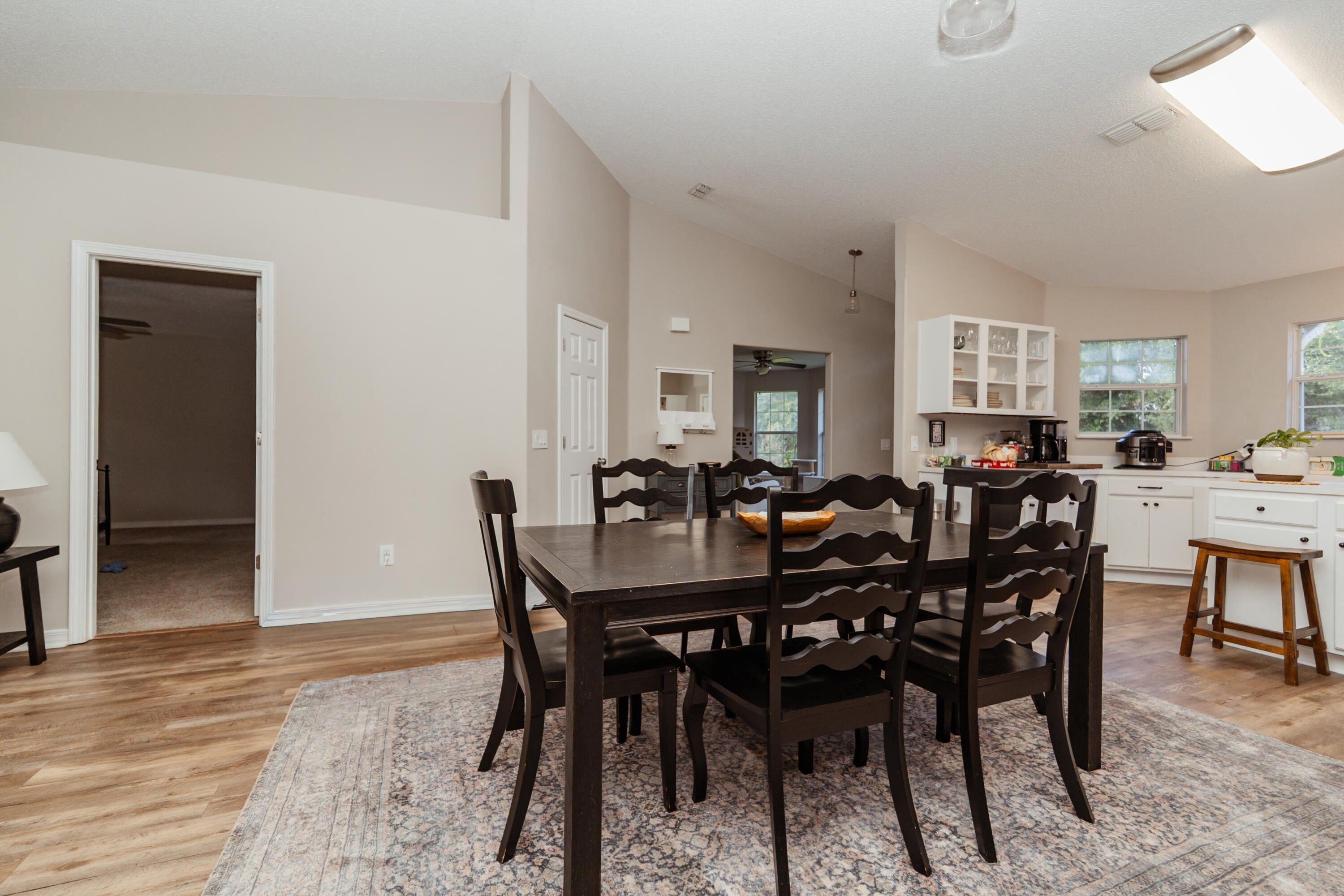 COUNTRYVIEW ESTATES 10TH ADDN - Residential Lease