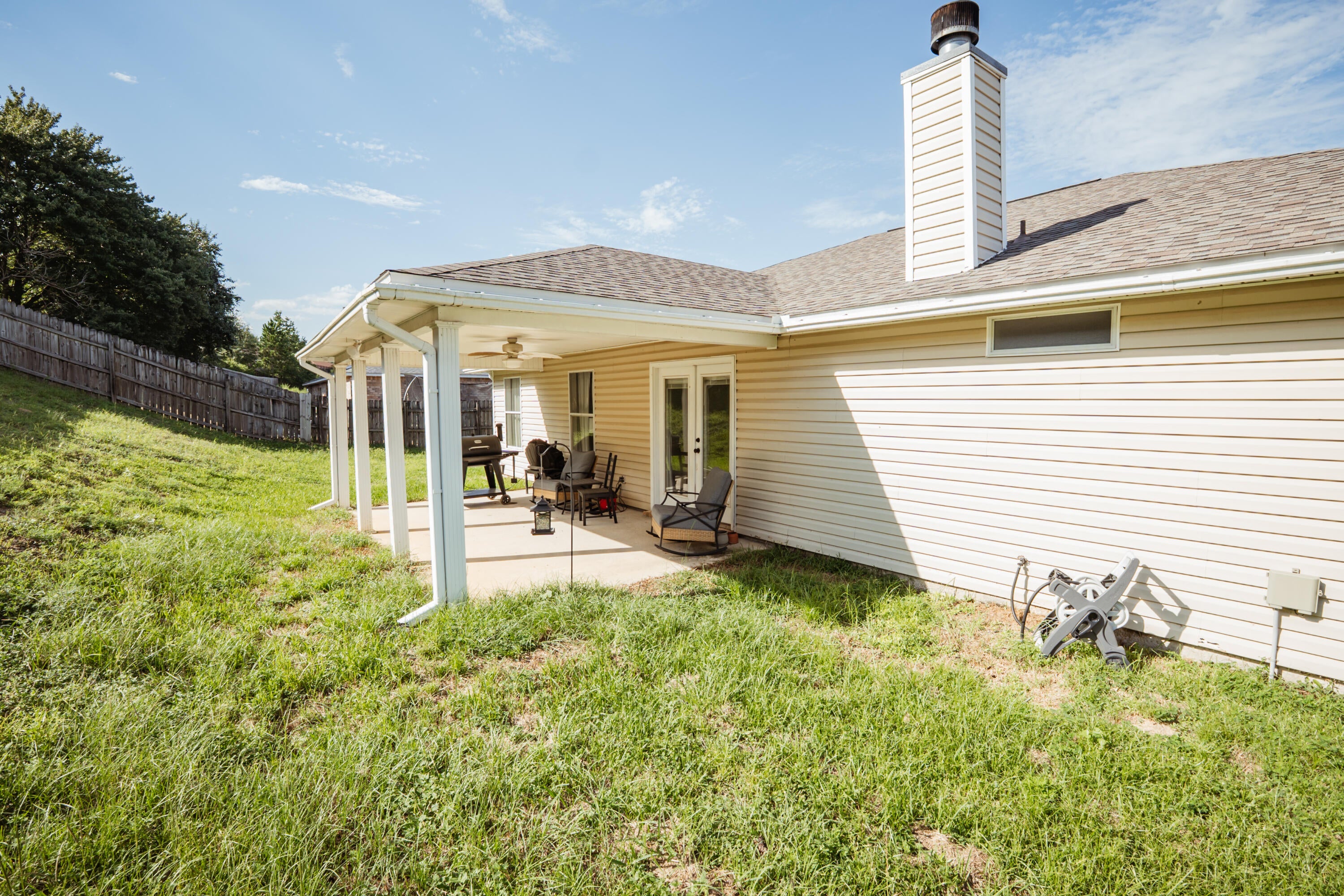 COUNTRYVIEW ESTATES 10TH ADDN - Residential Lease