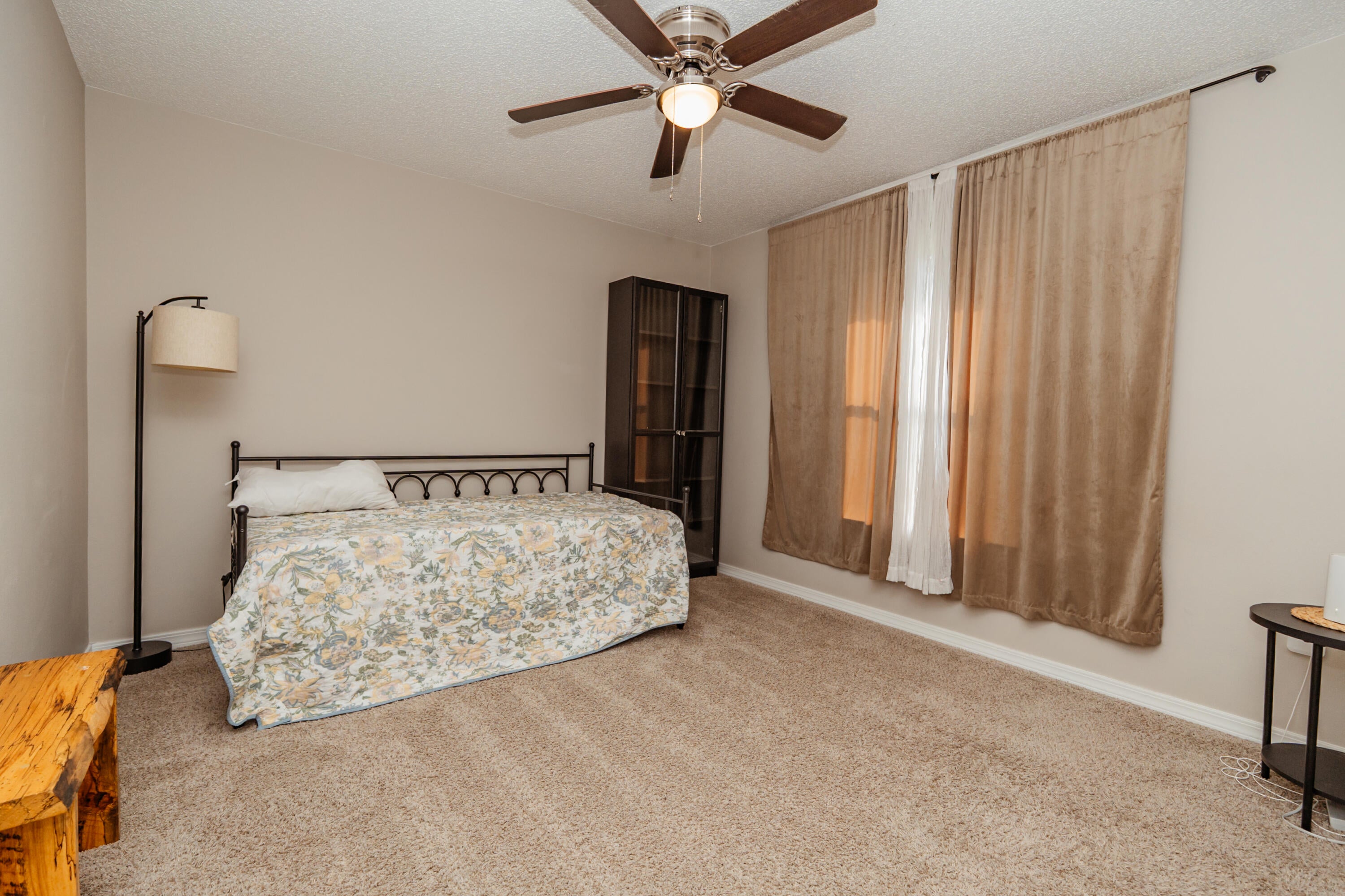 COUNTRYVIEW ESTATES 10TH ADDN - Residential Lease