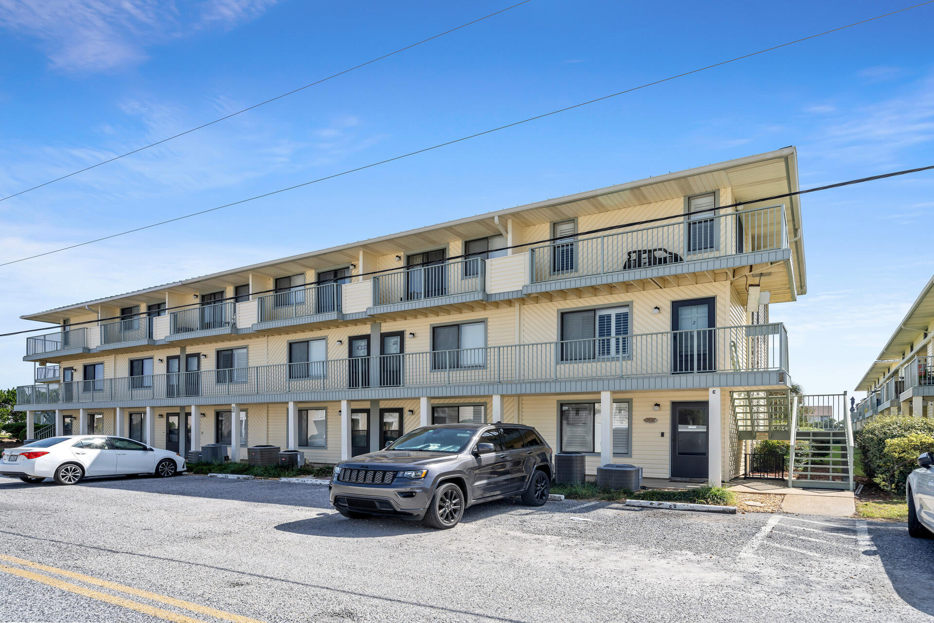 SANDPRINTS CONDO - Residential