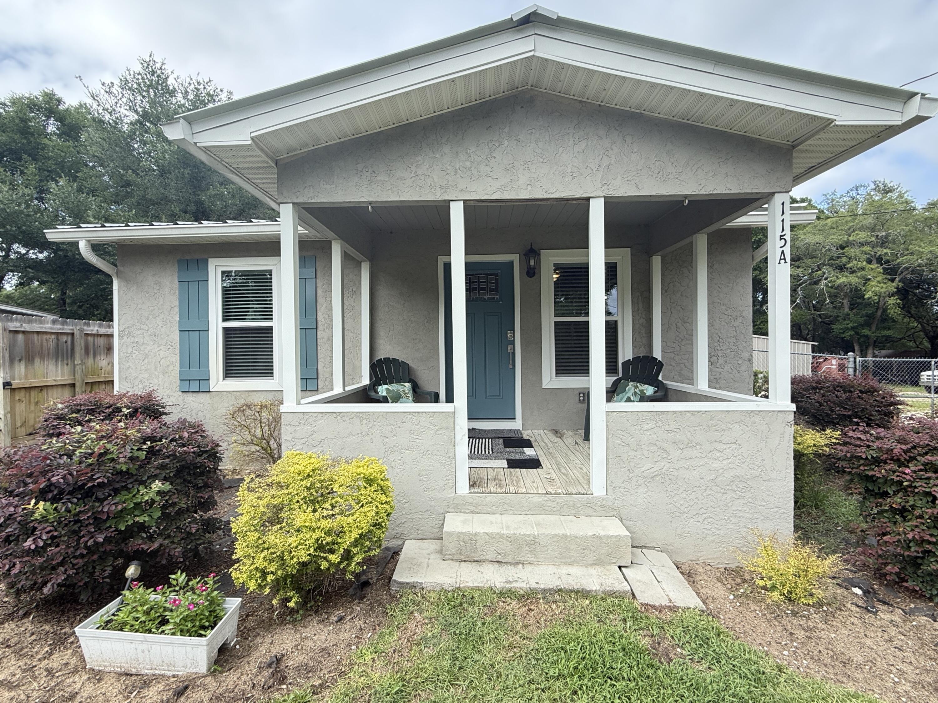 ROSEMONT S/D LOTS 13 TO 15 INC BLK E - Residential Lease