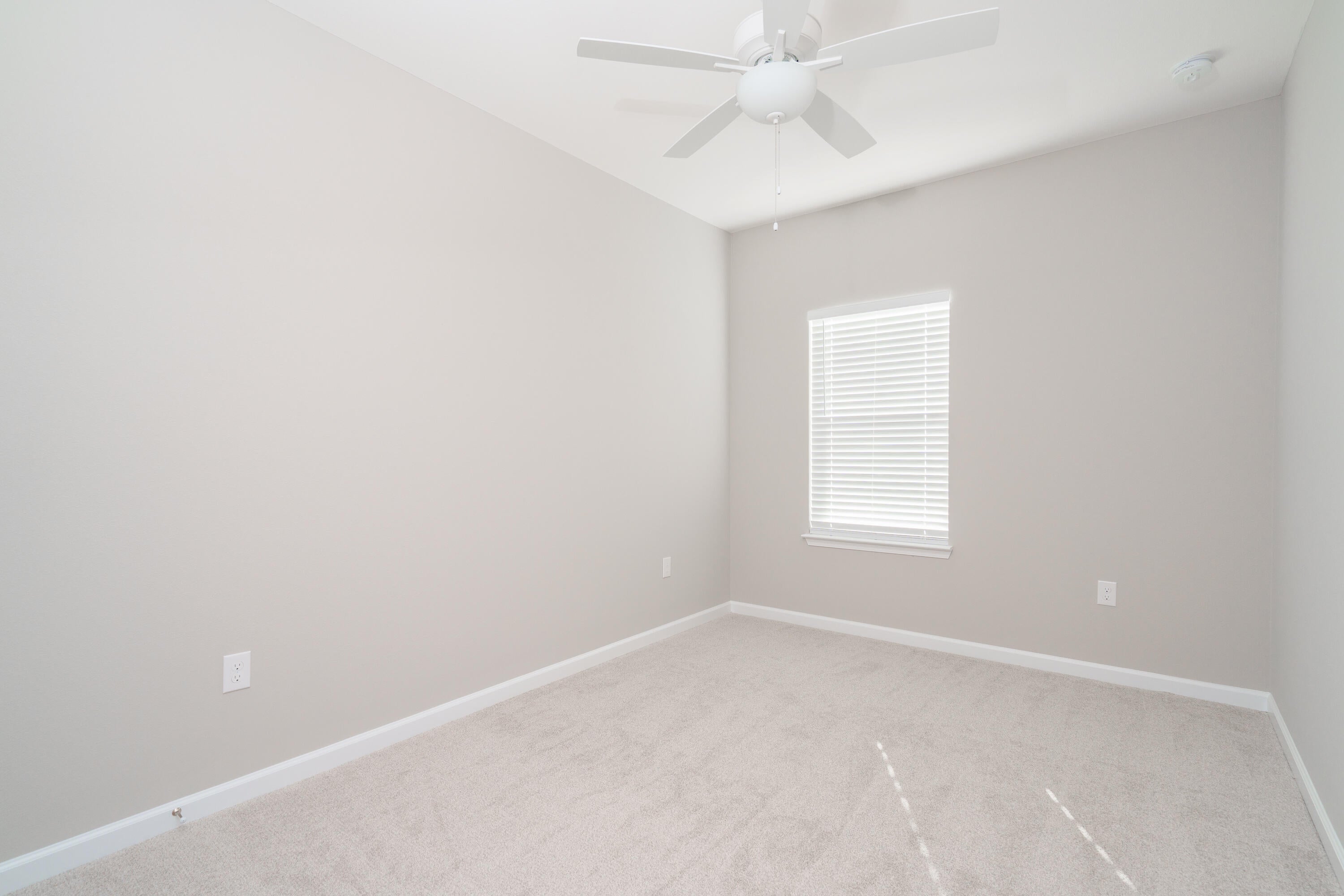 HELMS & ALLEN - Residential Lease