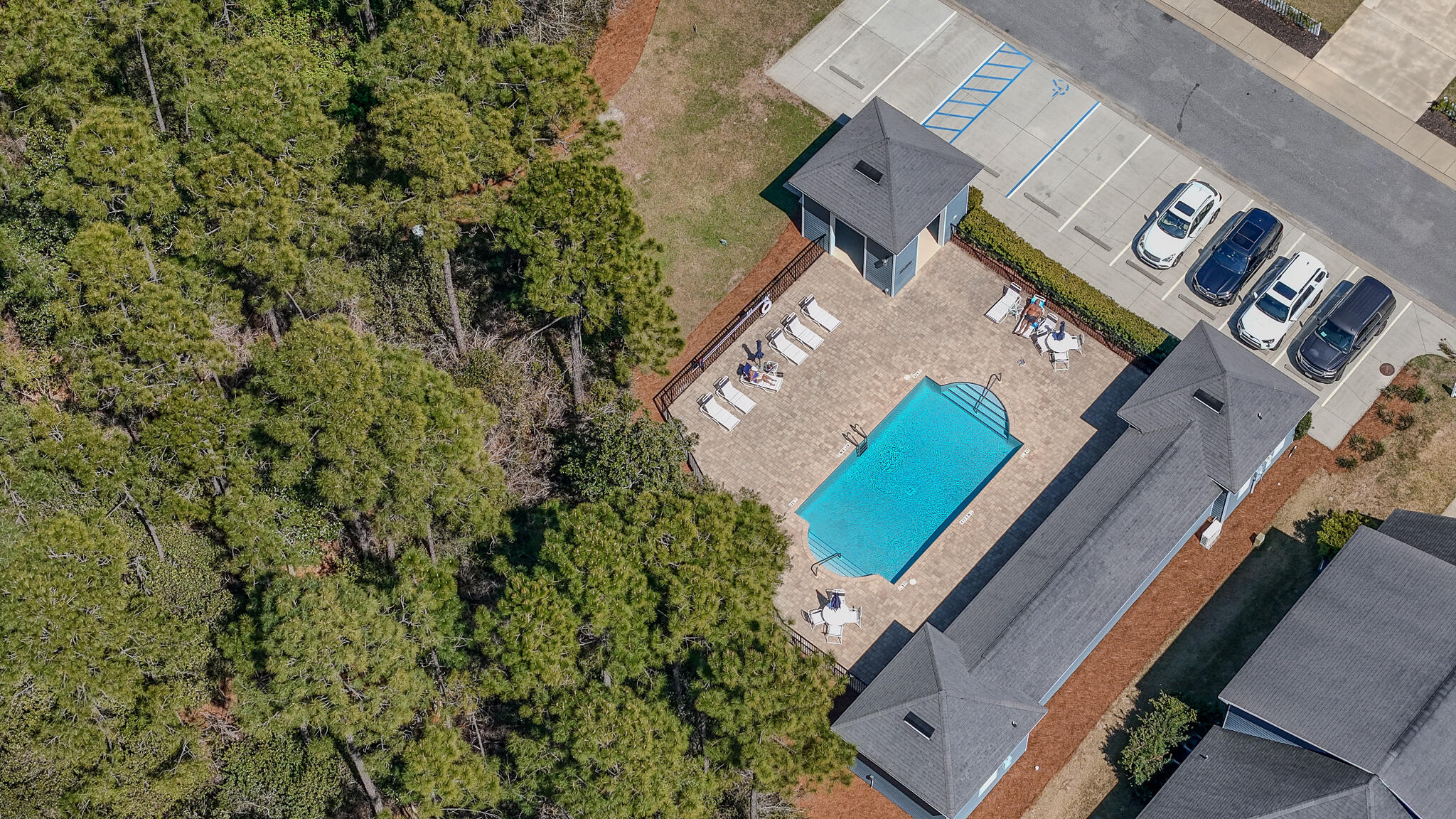 PARADISE COVE - Residential