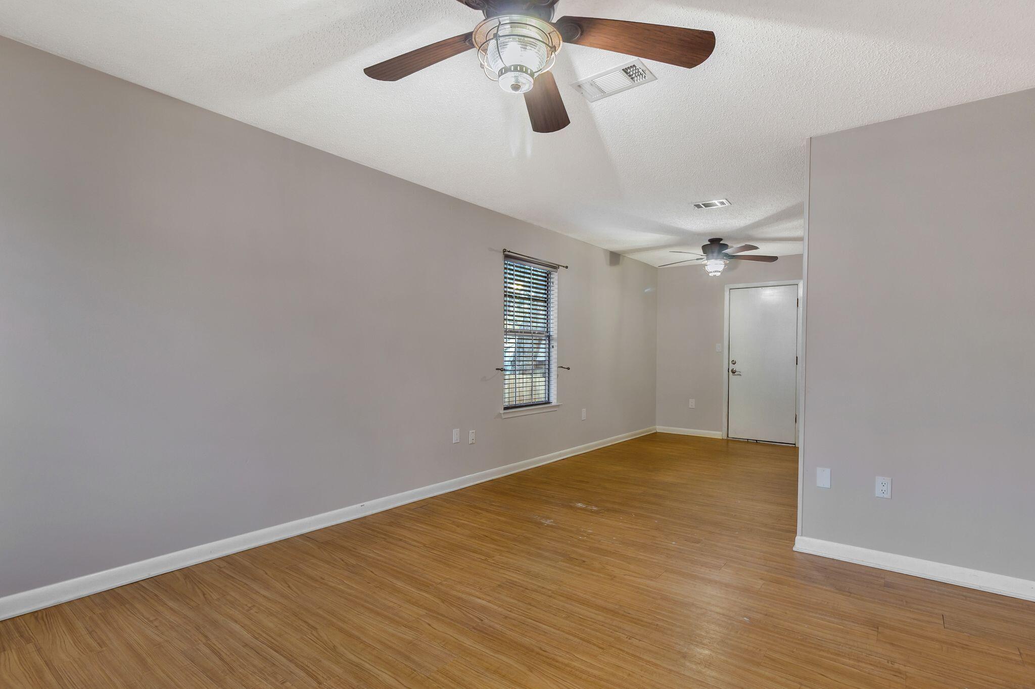 HELMS & ALLEN - Residential Lease