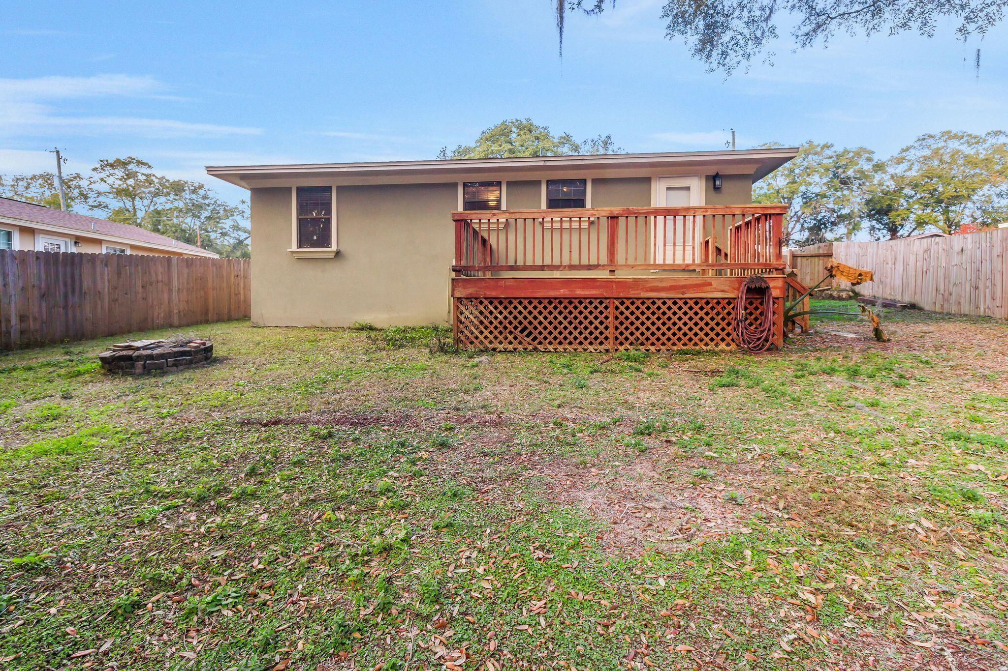 HELMS & ALLEN - Residential Lease