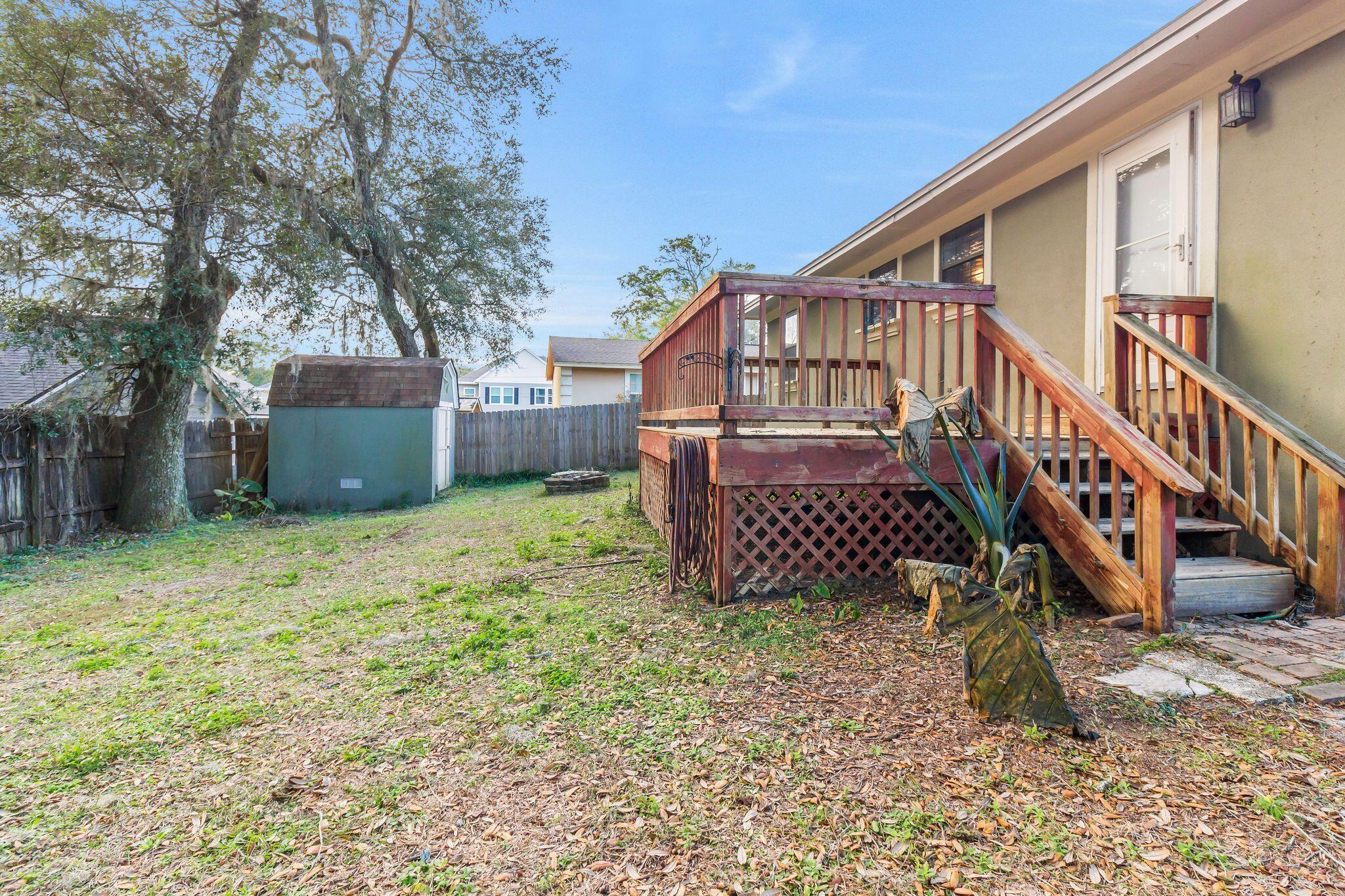 HELMS & ALLEN - Residential Lease