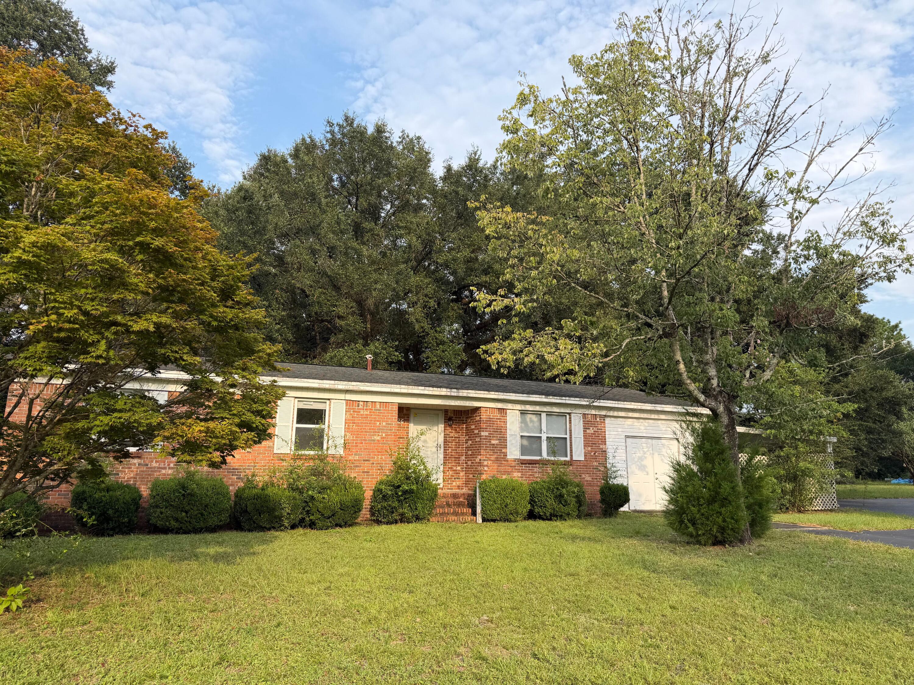 HAYES HEIGHTS - Residential