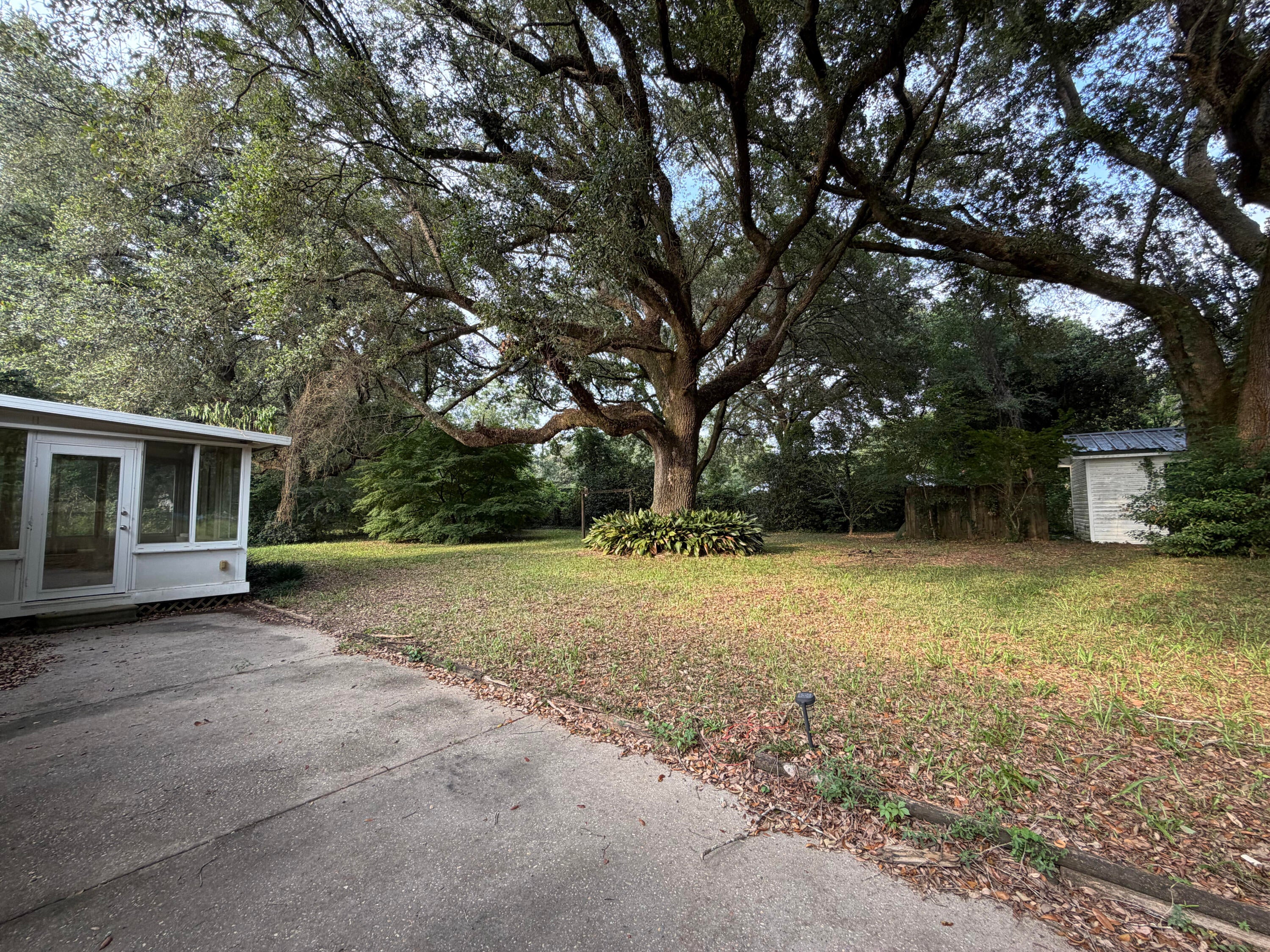 HAYES HEIGHTS - Residential
