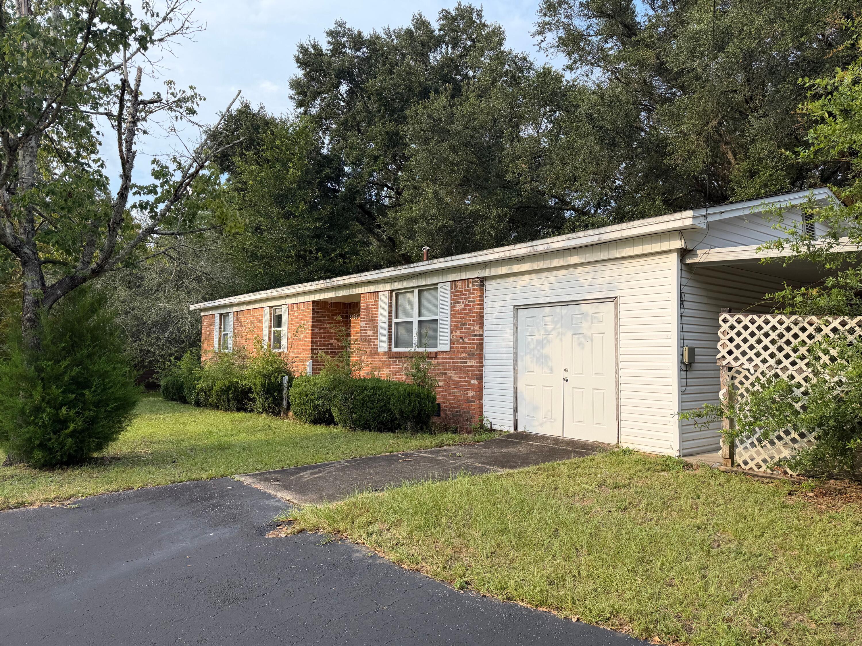 HAYES HEIGHTS - Residential