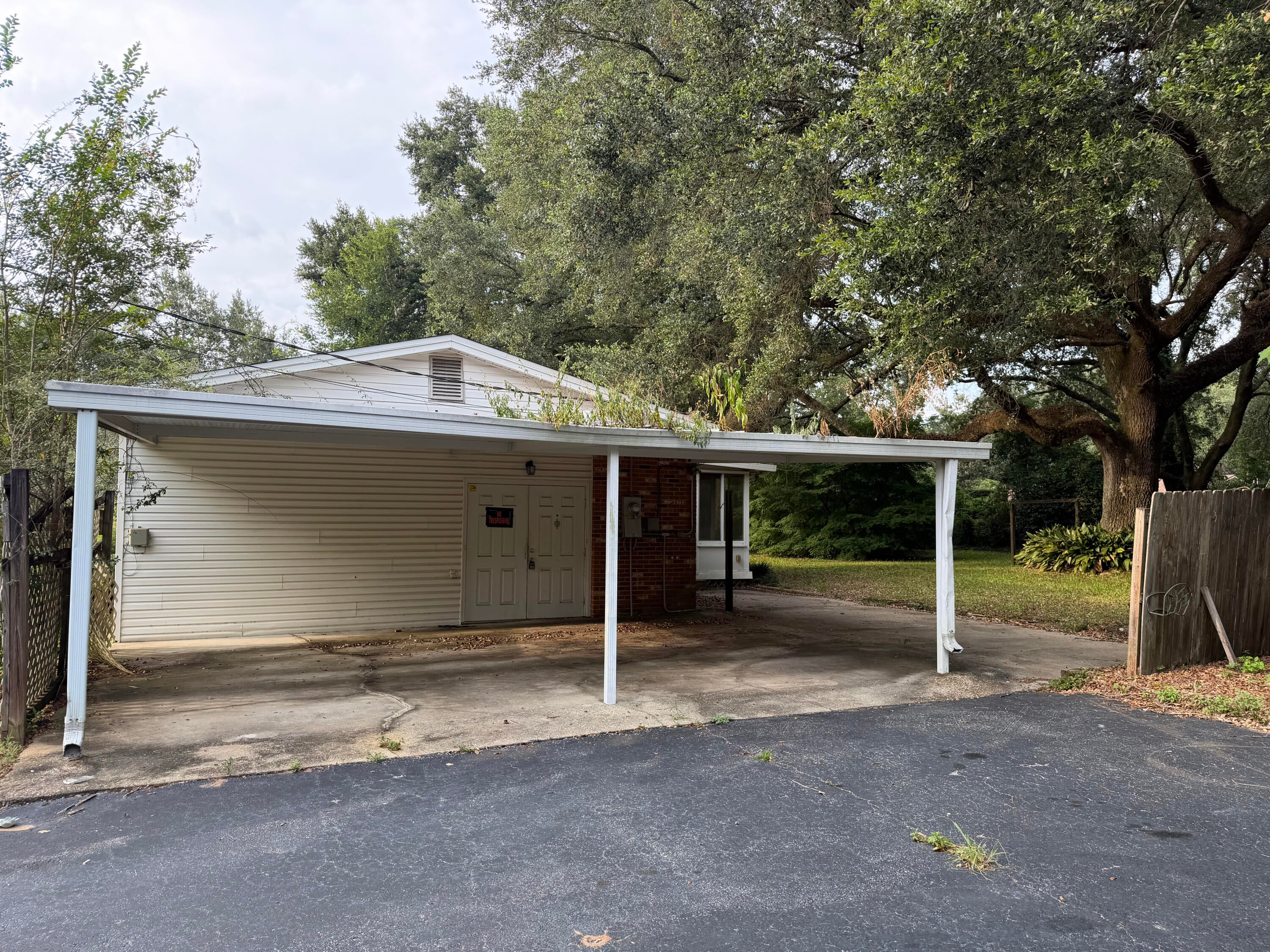 HAYES HEIGHTS - Residential