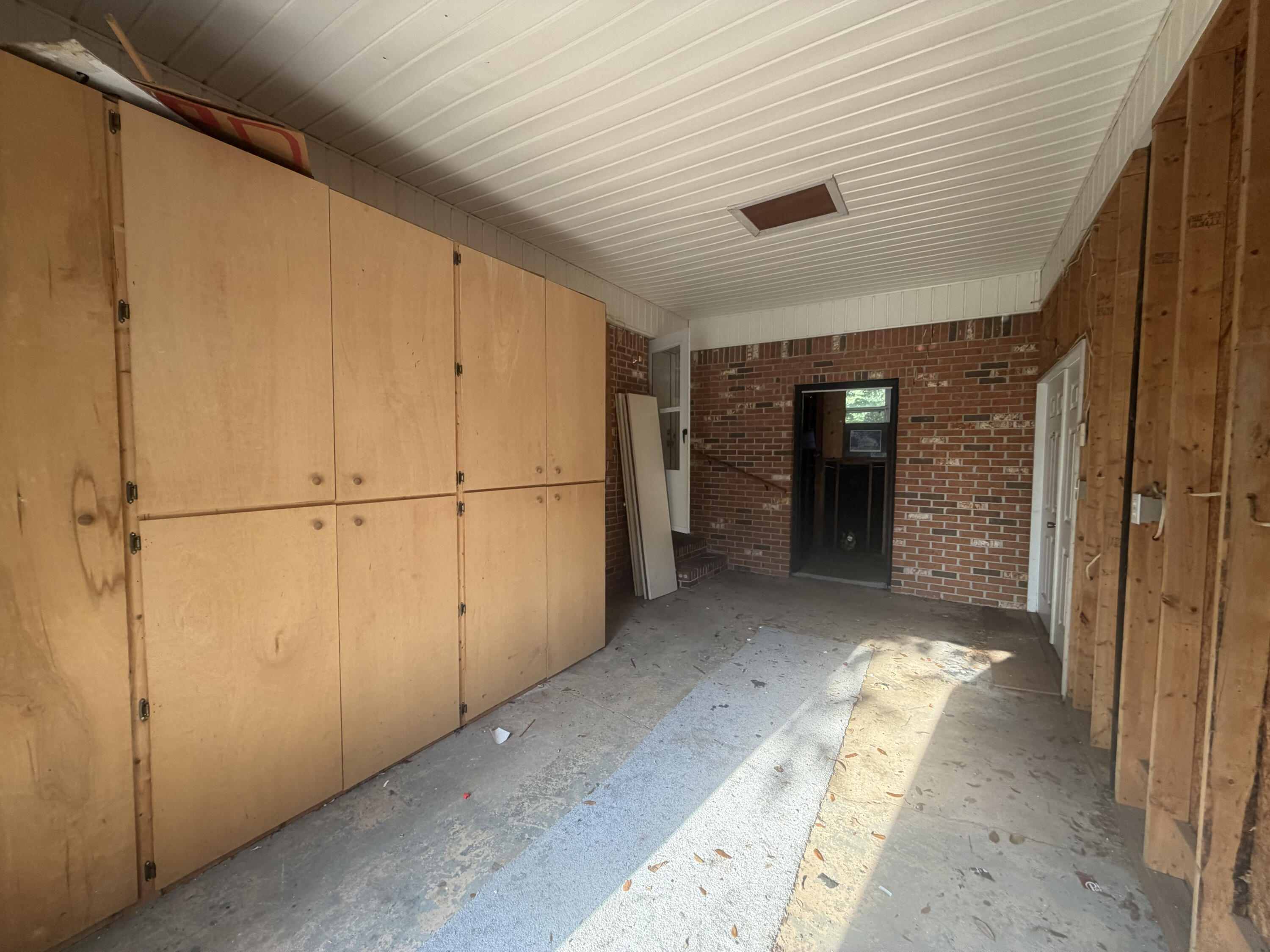 HAYES HEIGHTS - Residential