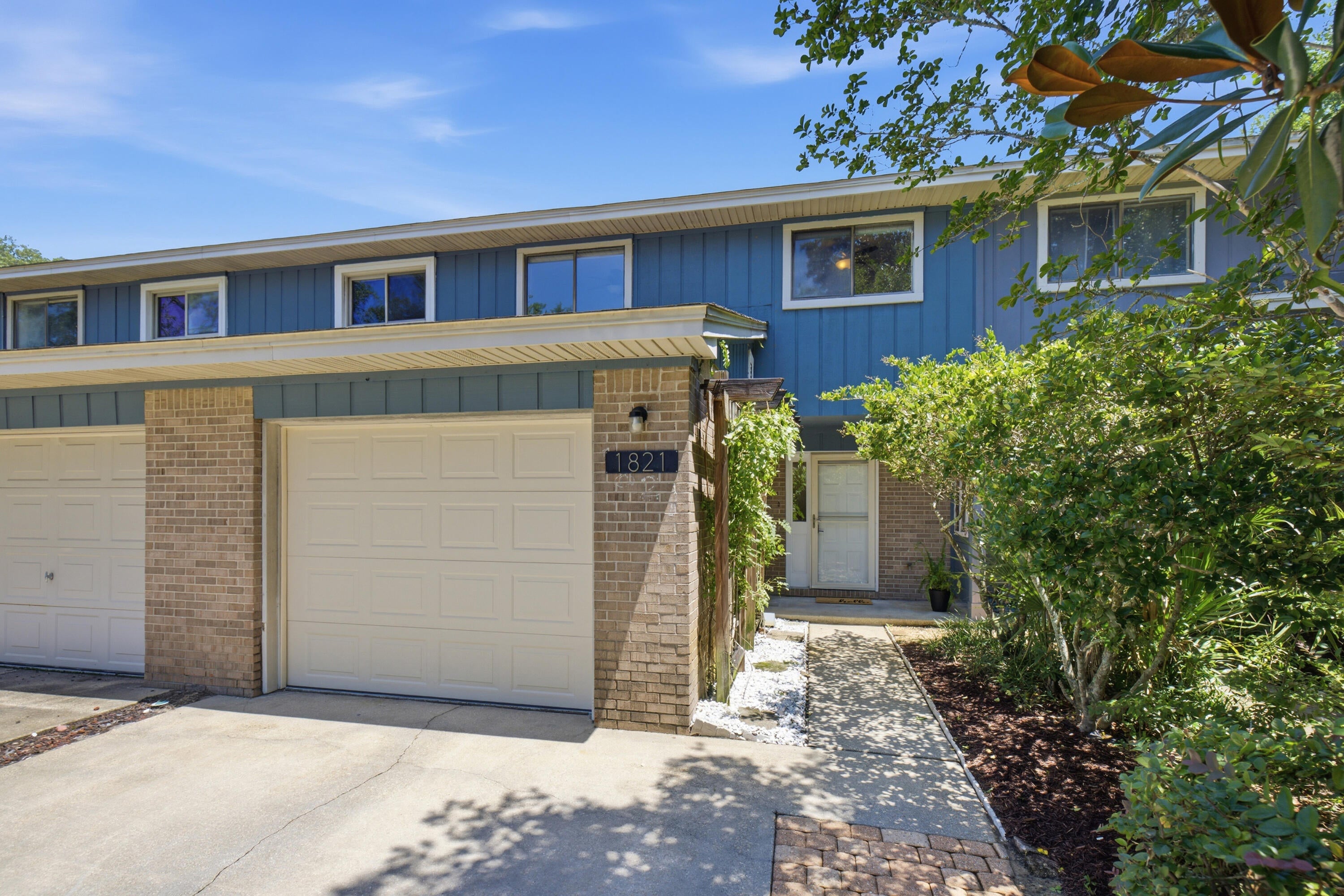 Seller offering $5,000 towards buyer's closing cost! Enjoy waterfront community living in the heart of Niceville! This beautifully updated 3-bedroom, 2.5-bath townhouse offers 1,317 square feet of comfortable living with modern improvements and exceptional community amenities.
Inside, you'll find a freshly updated kitchen, new interior paint, and a warm, inviting living area centered around a cozy wood-burning fireplace. Thoughtful updates continue throughout the home, including a brand-new HVAC system (2026), a new garage door, and fresh landscaping make this townhome move in ready.
The spacious floor plan provides comfortable bedrooms, ample natural light, and a layout designed for both everyday living and entertaining.
Beyond your front door, enjoy the benefits of a true waterfront community featuring a private dock with boat slips, making it easy to spend your days on the water. Whether you're boating, fishing, or simply taking in the peaceful surroundings, this community offers the Florida lifestyle you've been looking for.

Only 6 miles to Eglin Air Force Base, 1 mile to Starbucks and the shopping and dining of Niceville, and approximately 10 miles to the white sands beaches of Destin via the Mid Bay Bridge