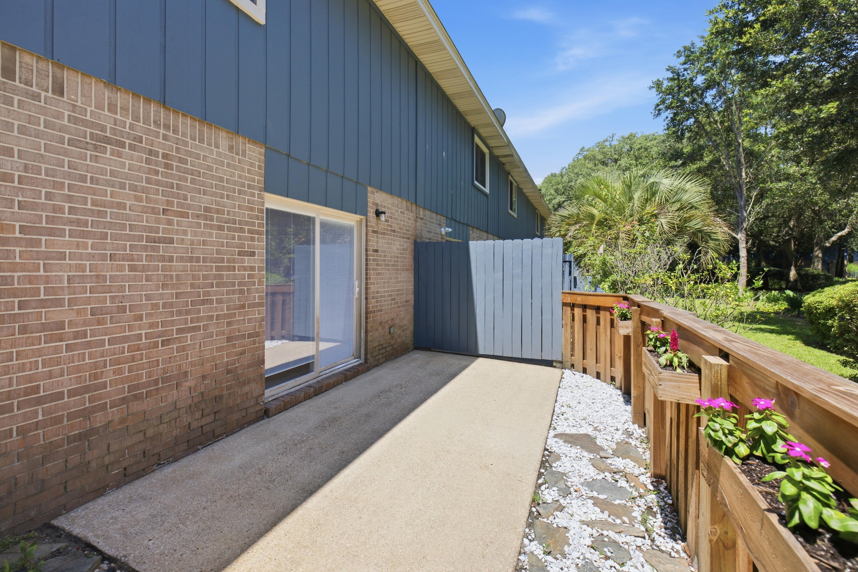 Rocky Bayou T/H - Residential