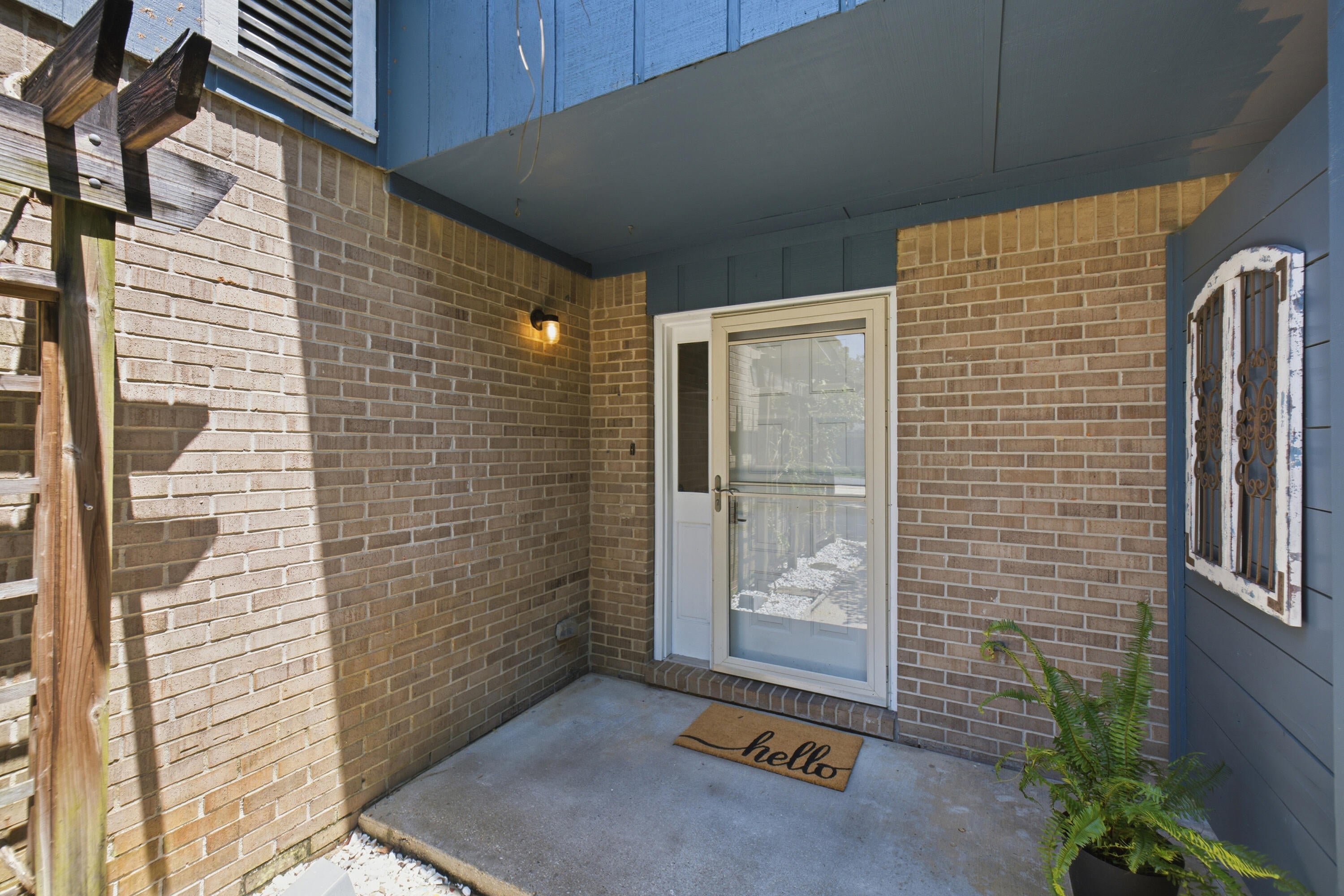 Rocky Bayou T/H - Residential