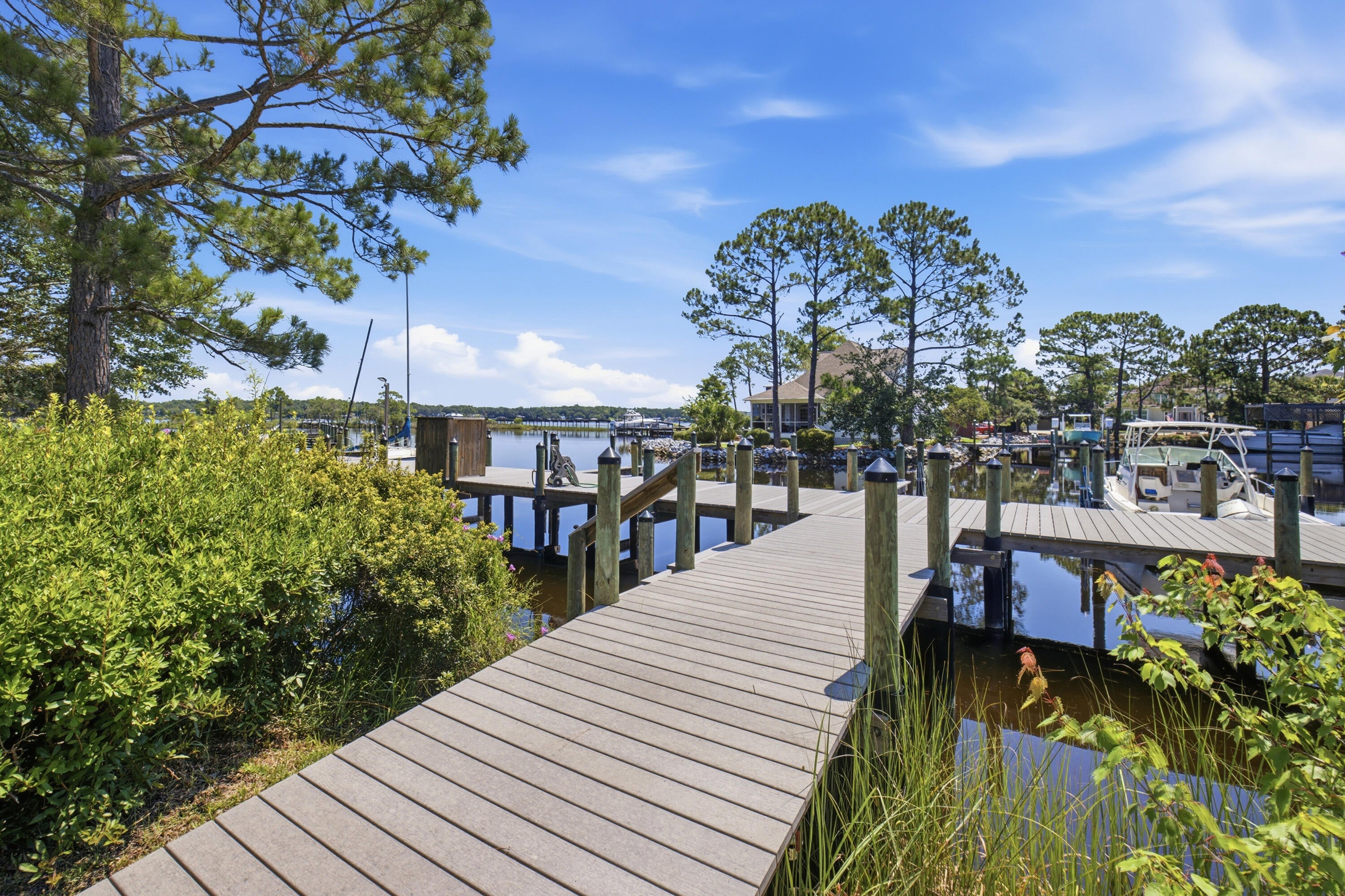 Rocky Bayou T/H - Residential
