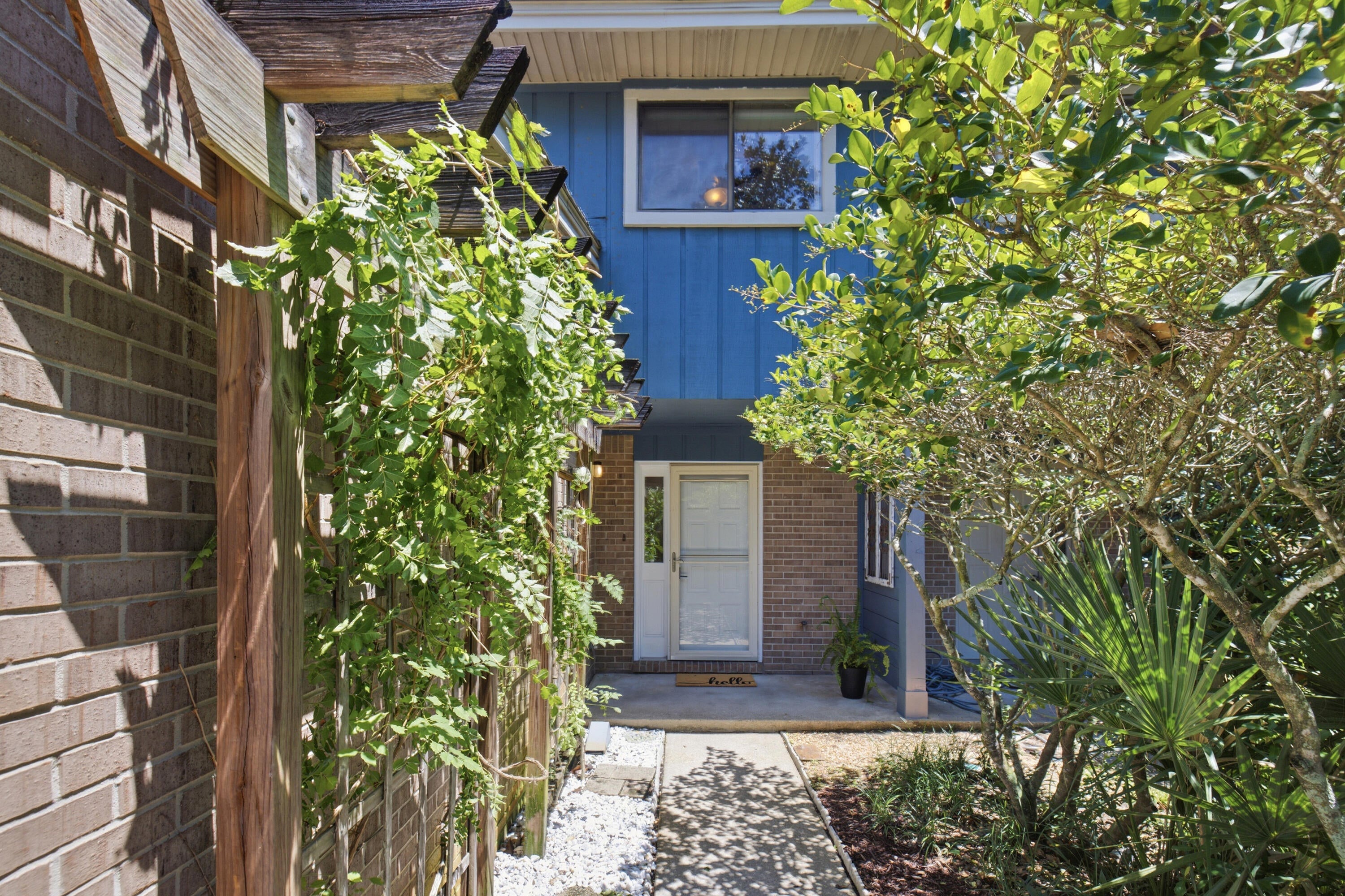 Rocky Bayou T/H - Residential