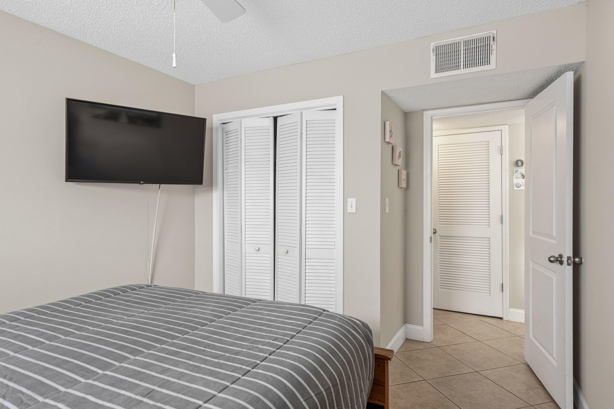 SEASCAPE CONDO GARDEN VILLA - Residential