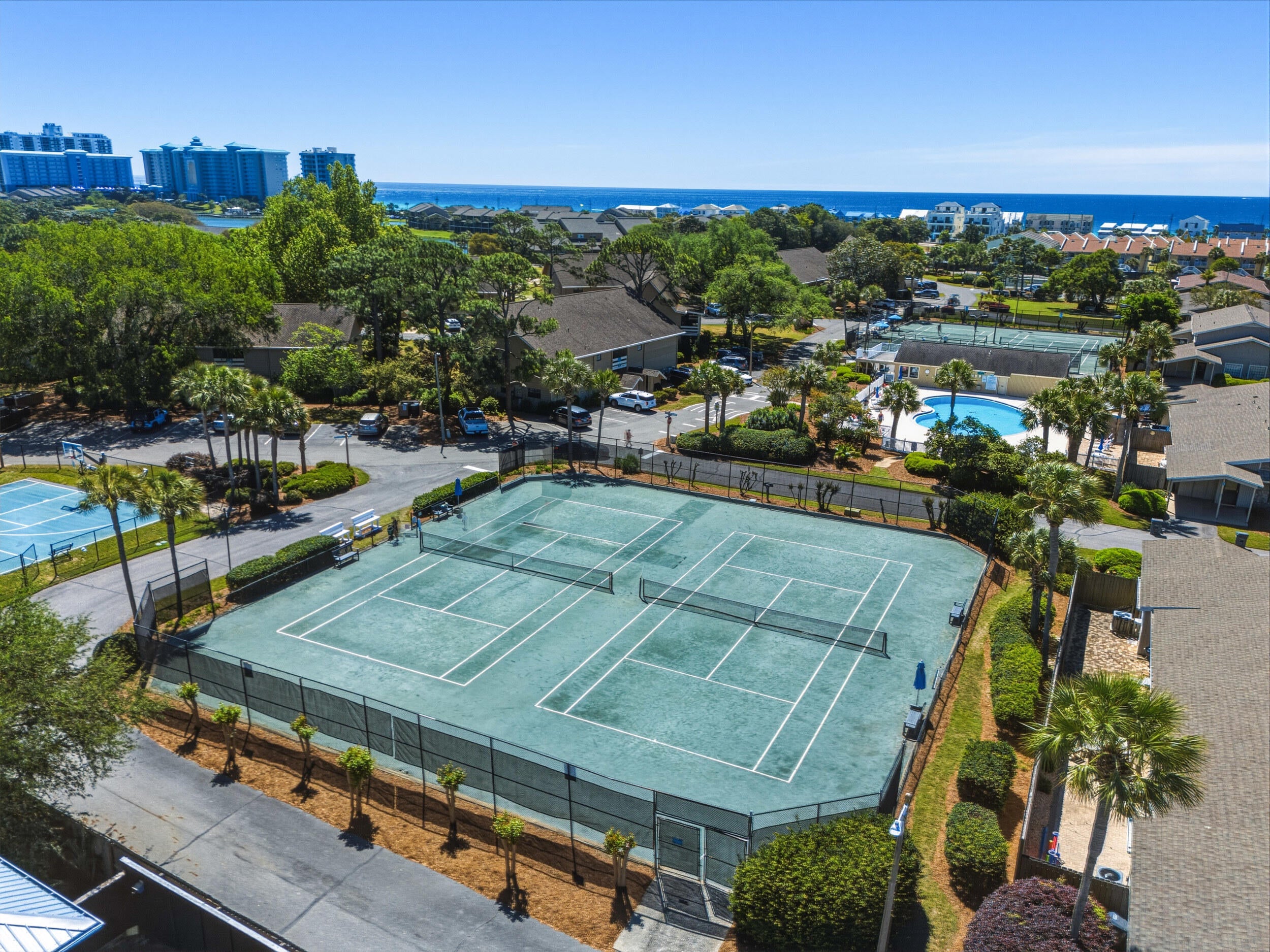SEASCAPE CONDO GARDEN VILLA - Residential