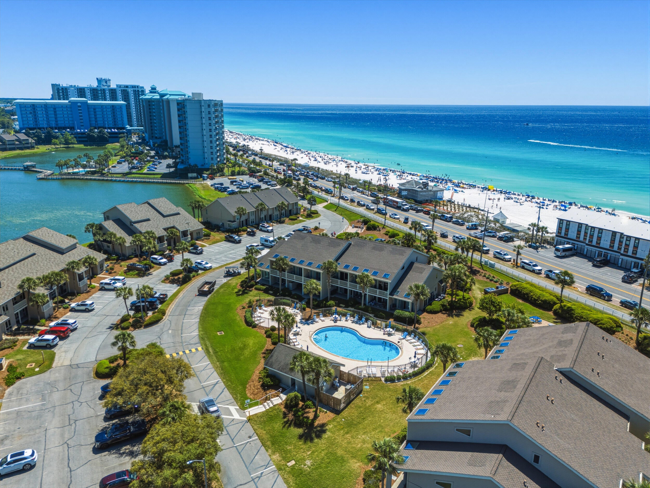 SEASCAPE CONDO GARDEN VILLA - Residential