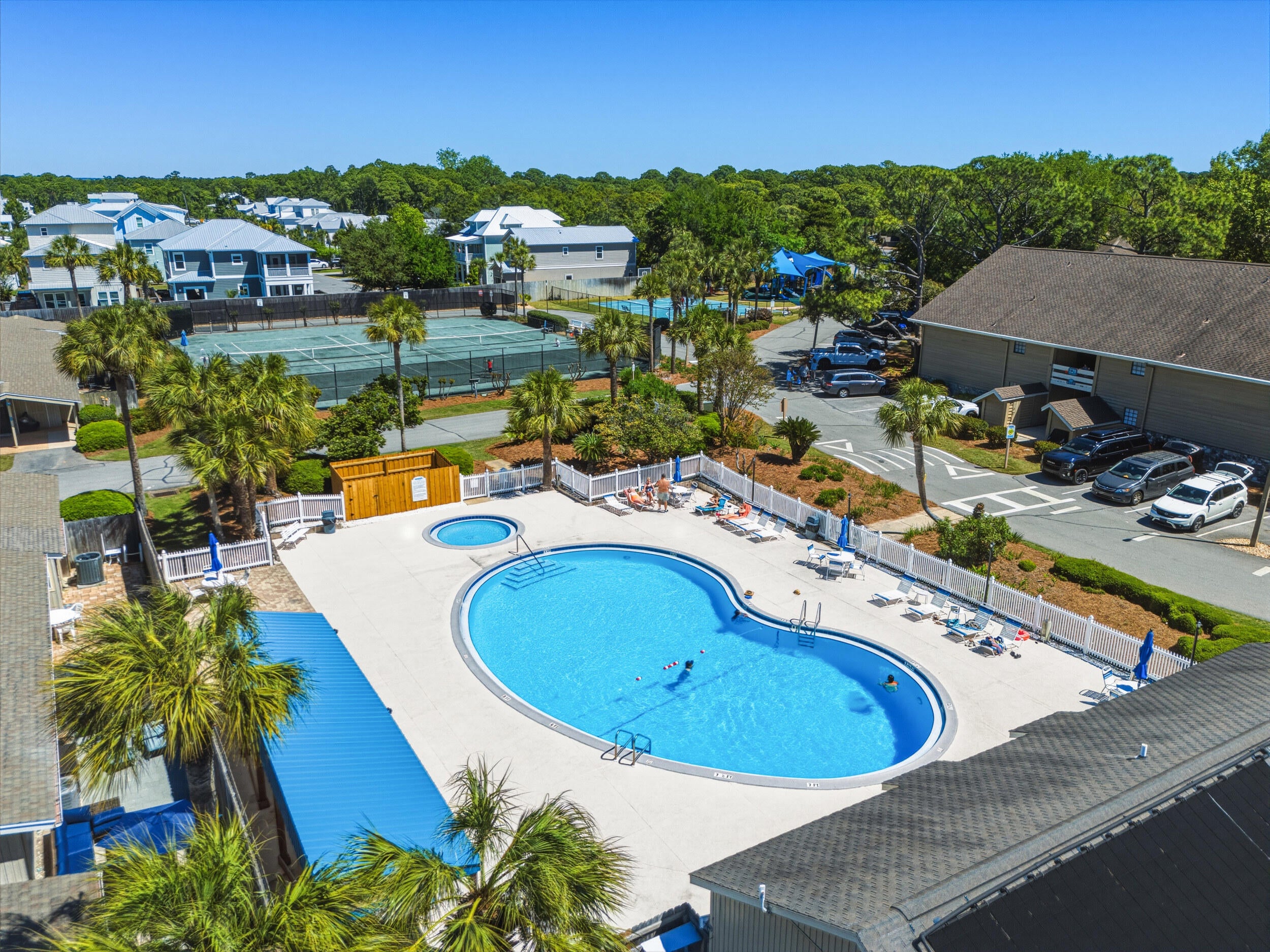 SEASCAPE CONDO GARDEN VILLA - Residential
