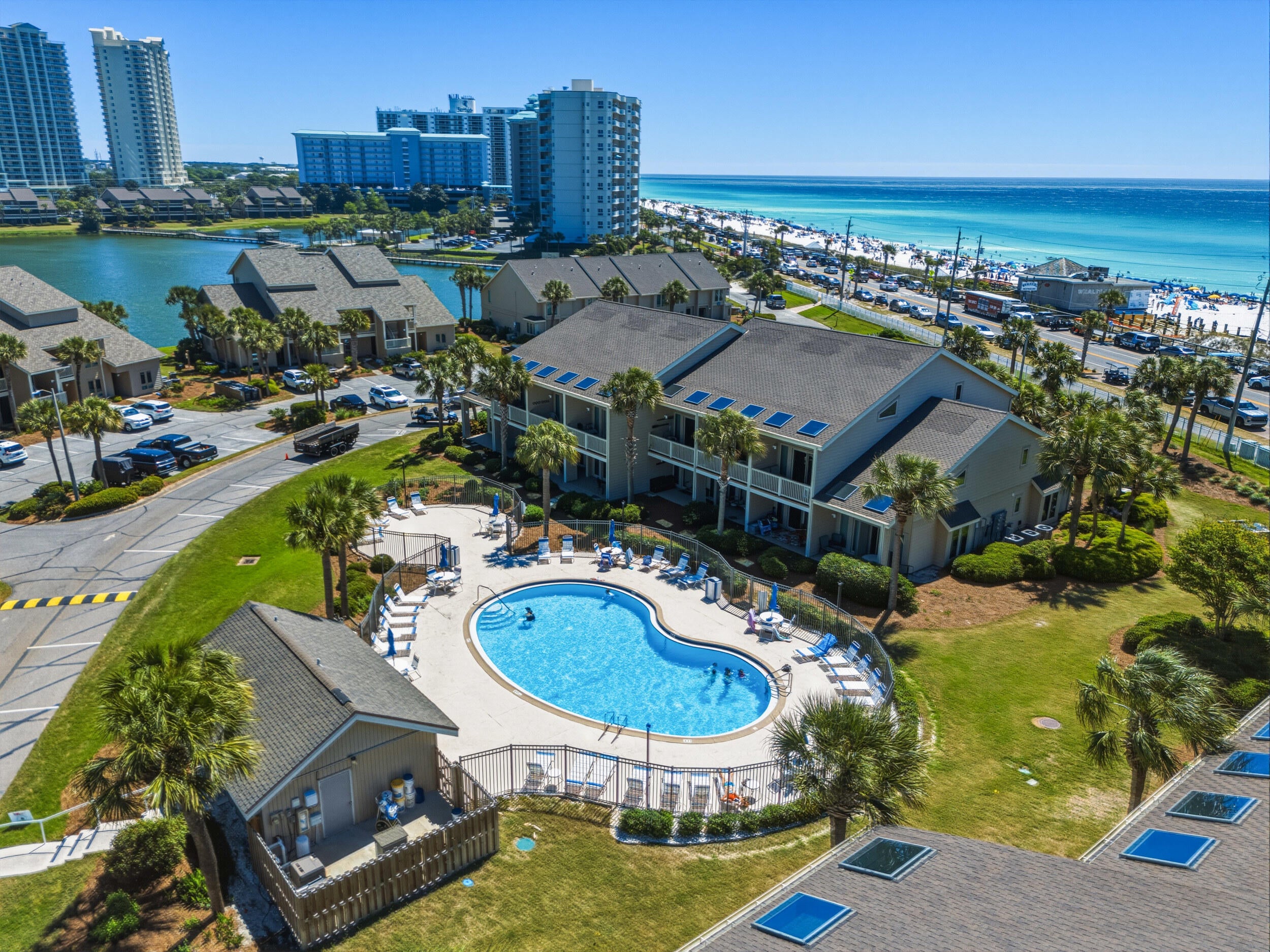 SEASCAPE CONDO GARDEN VILLA - Residential