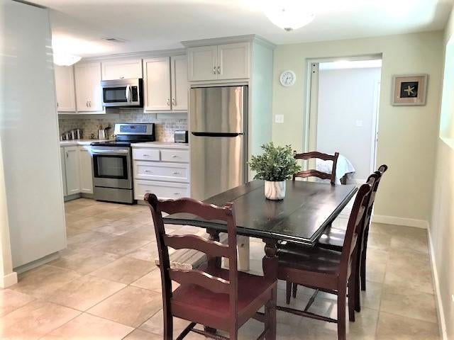 BEACH HIGHLANDS - Residential Lease
