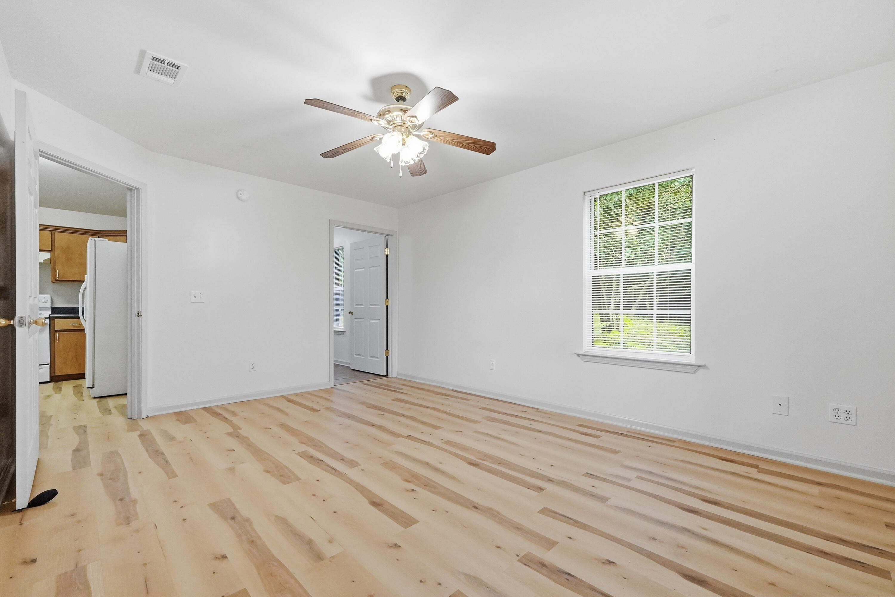 METES & BOUNDS - Residential Lease