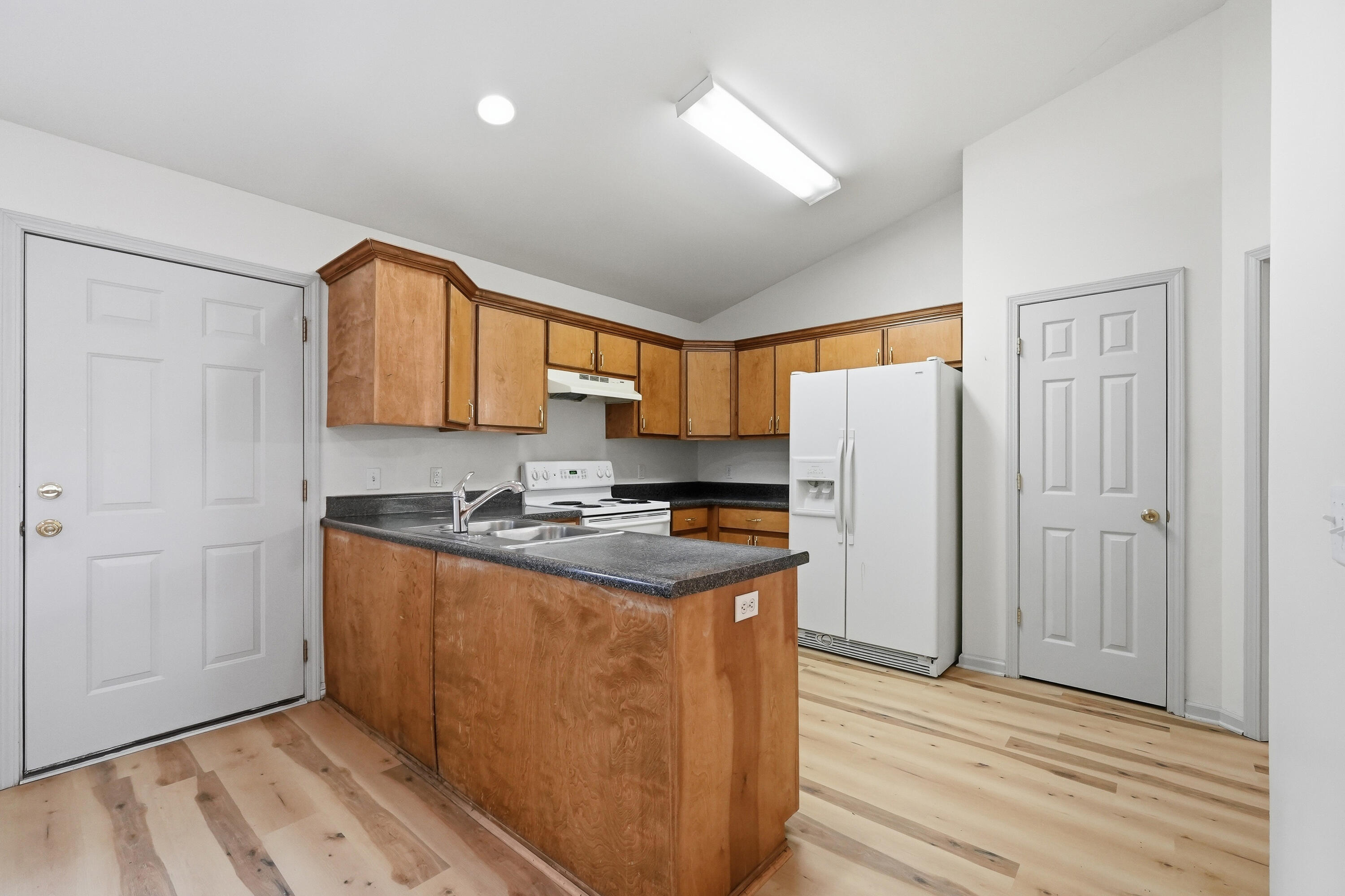 METES & BOUNDS - Residential Lease