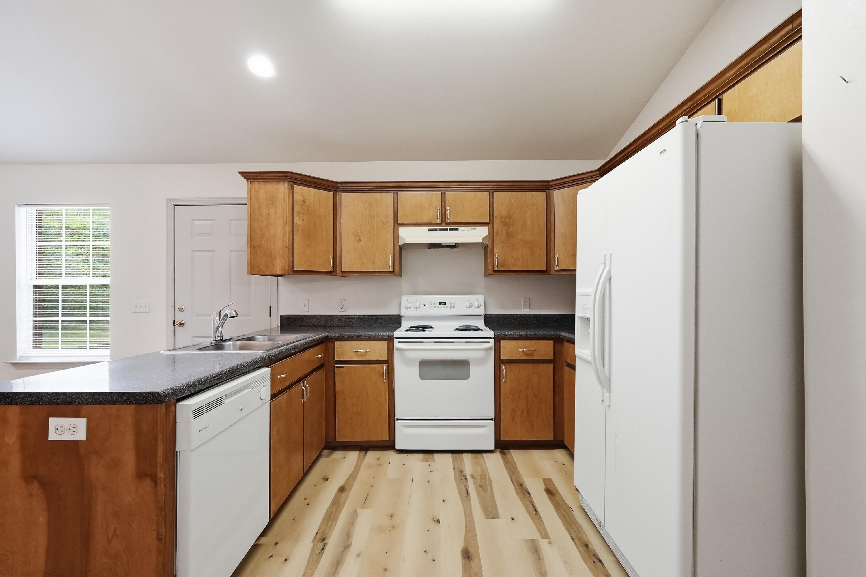 METES & BOUNDS - Residential Lease
