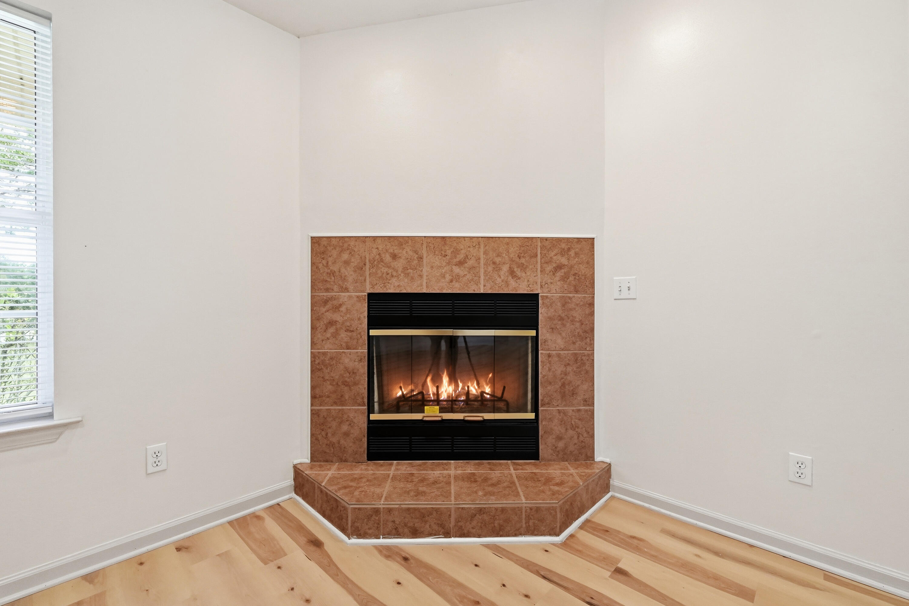 METES & BOUNDS - Residential Lease