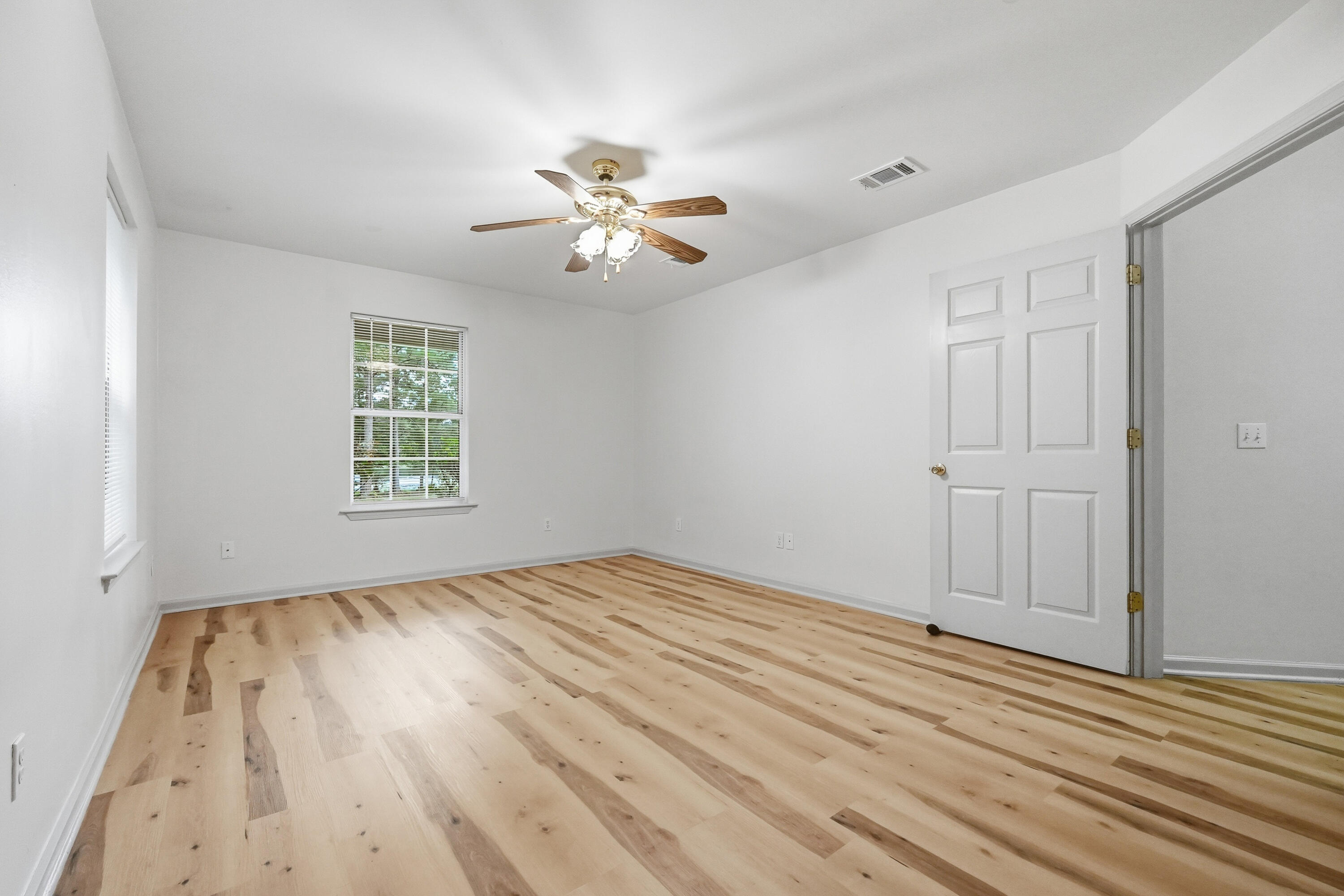 METES & BOUNDS - Residential Lease