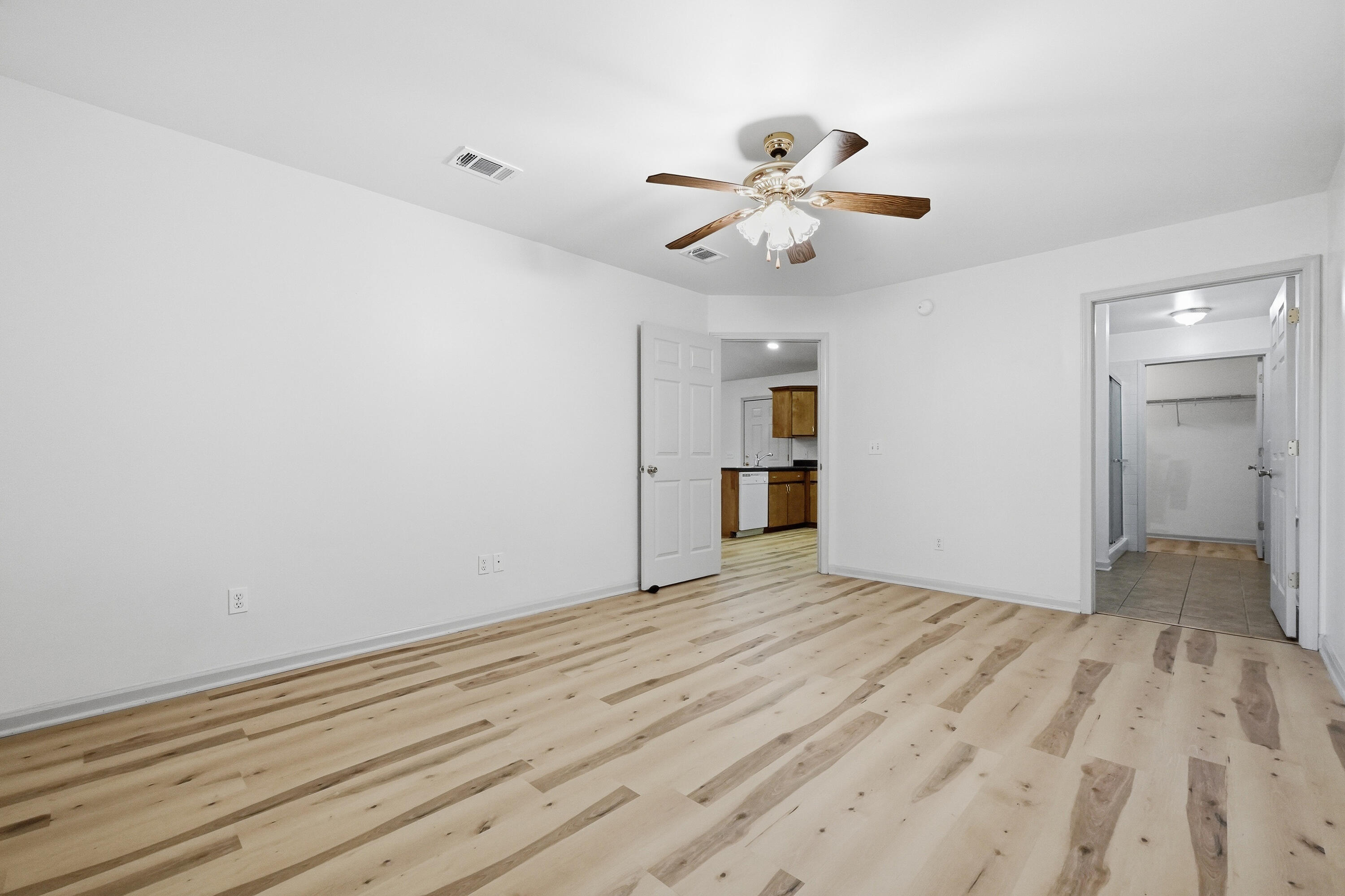 METES & BOUNDS - Residential Lease