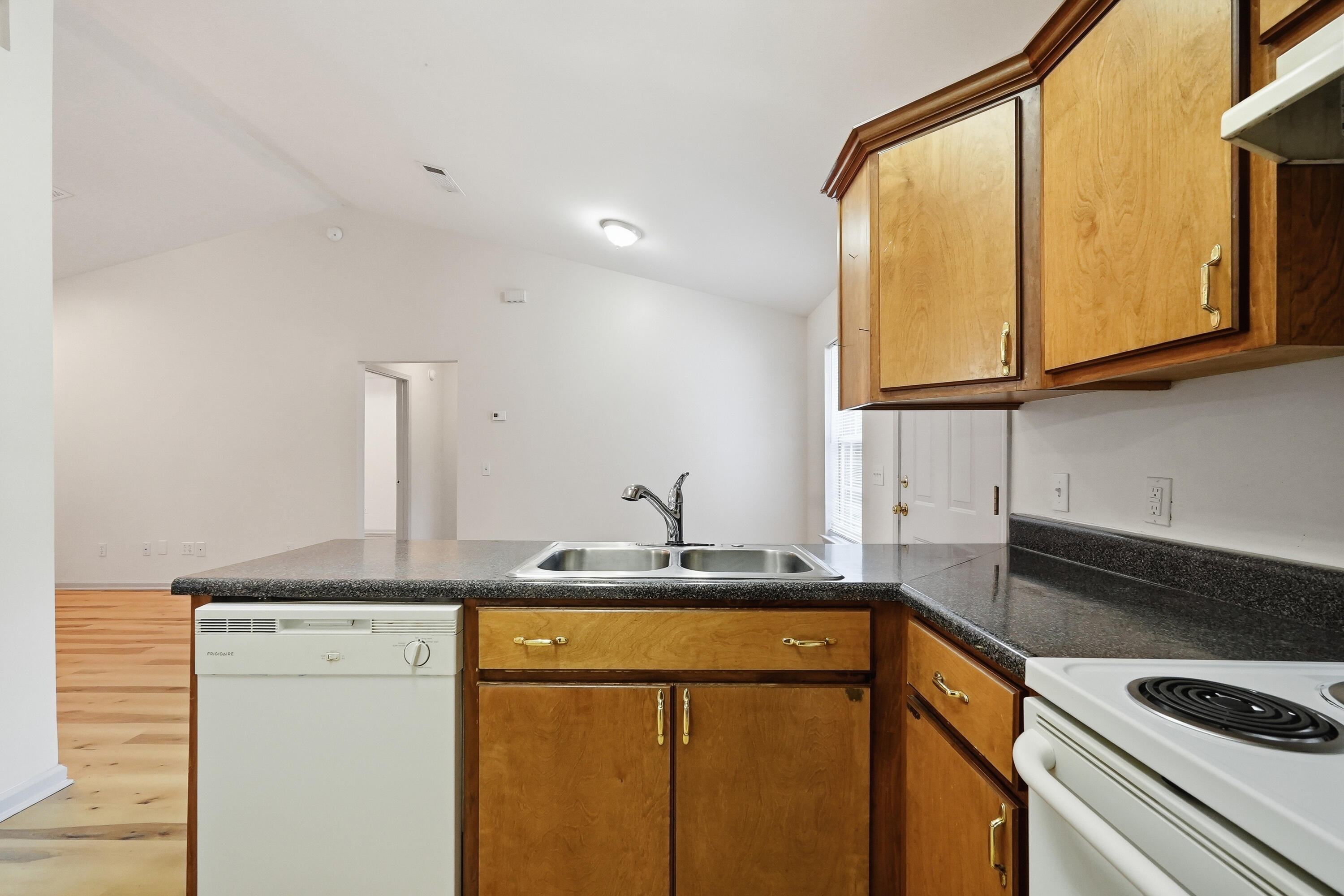 METES & BOUNDS - Residential Lease