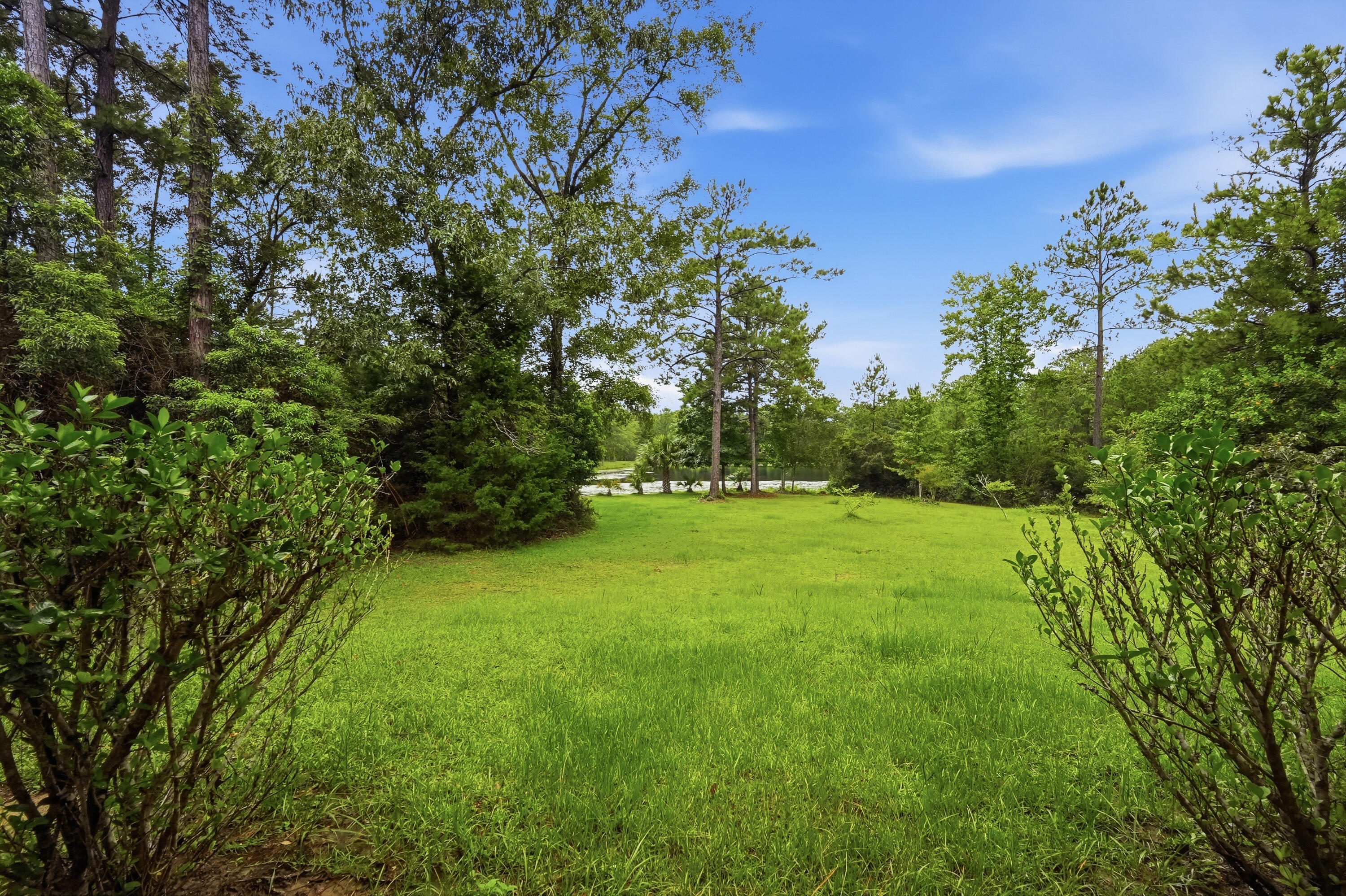 METES & BOUNDS - Residential Lease