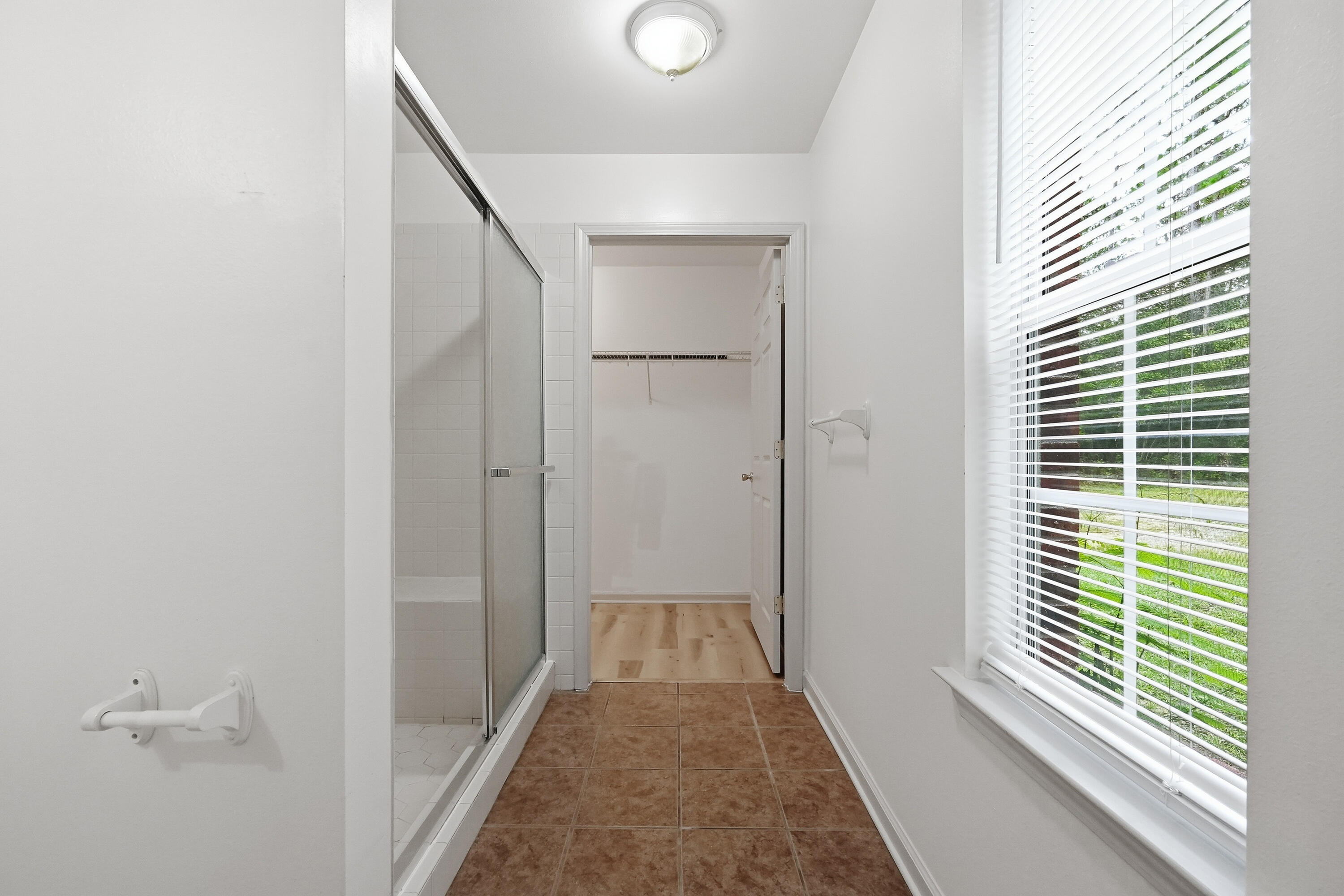 METES & BOUNDS - Residential Lease