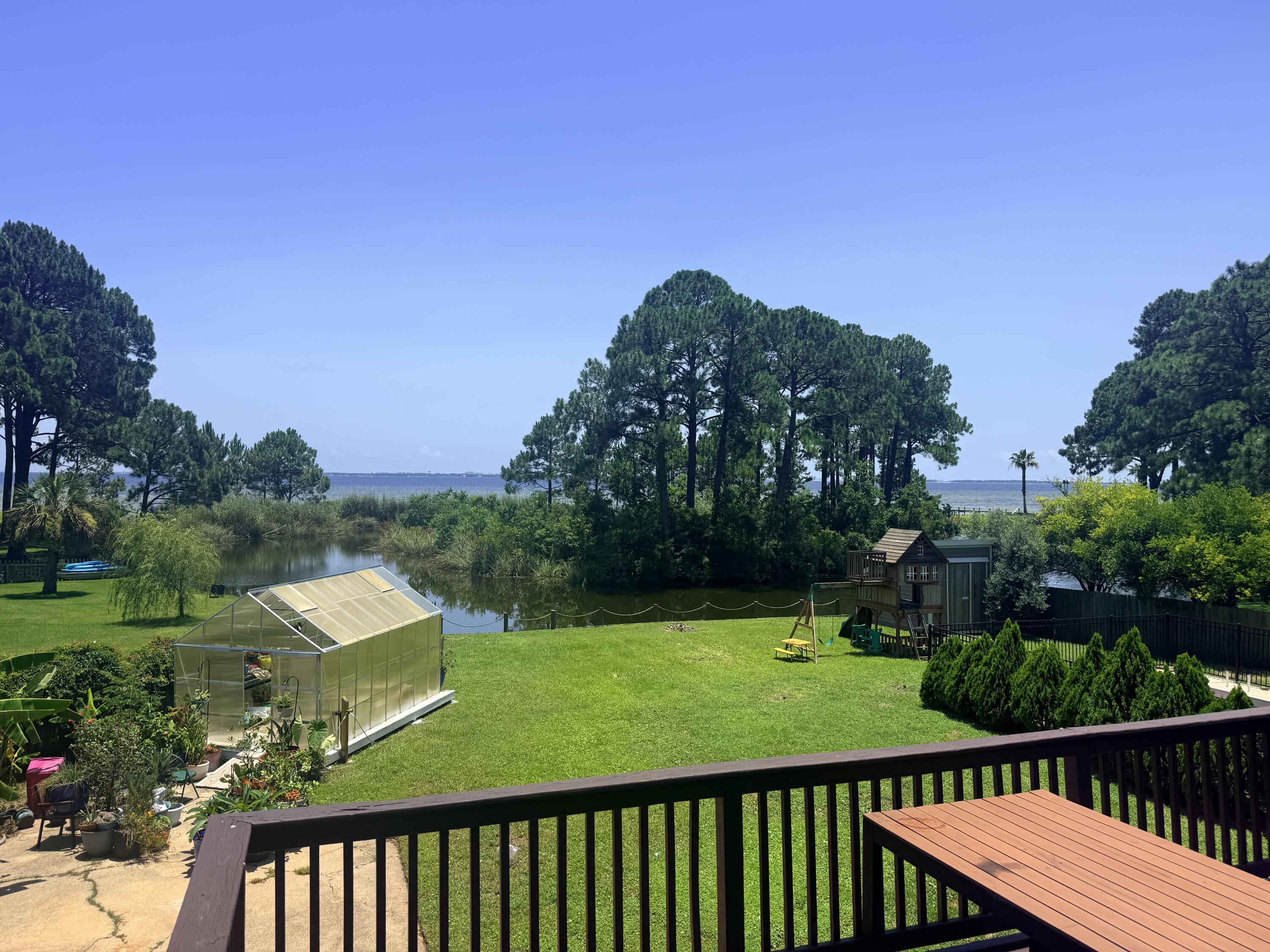 LAKE LORRAINE ESTATES - Residential