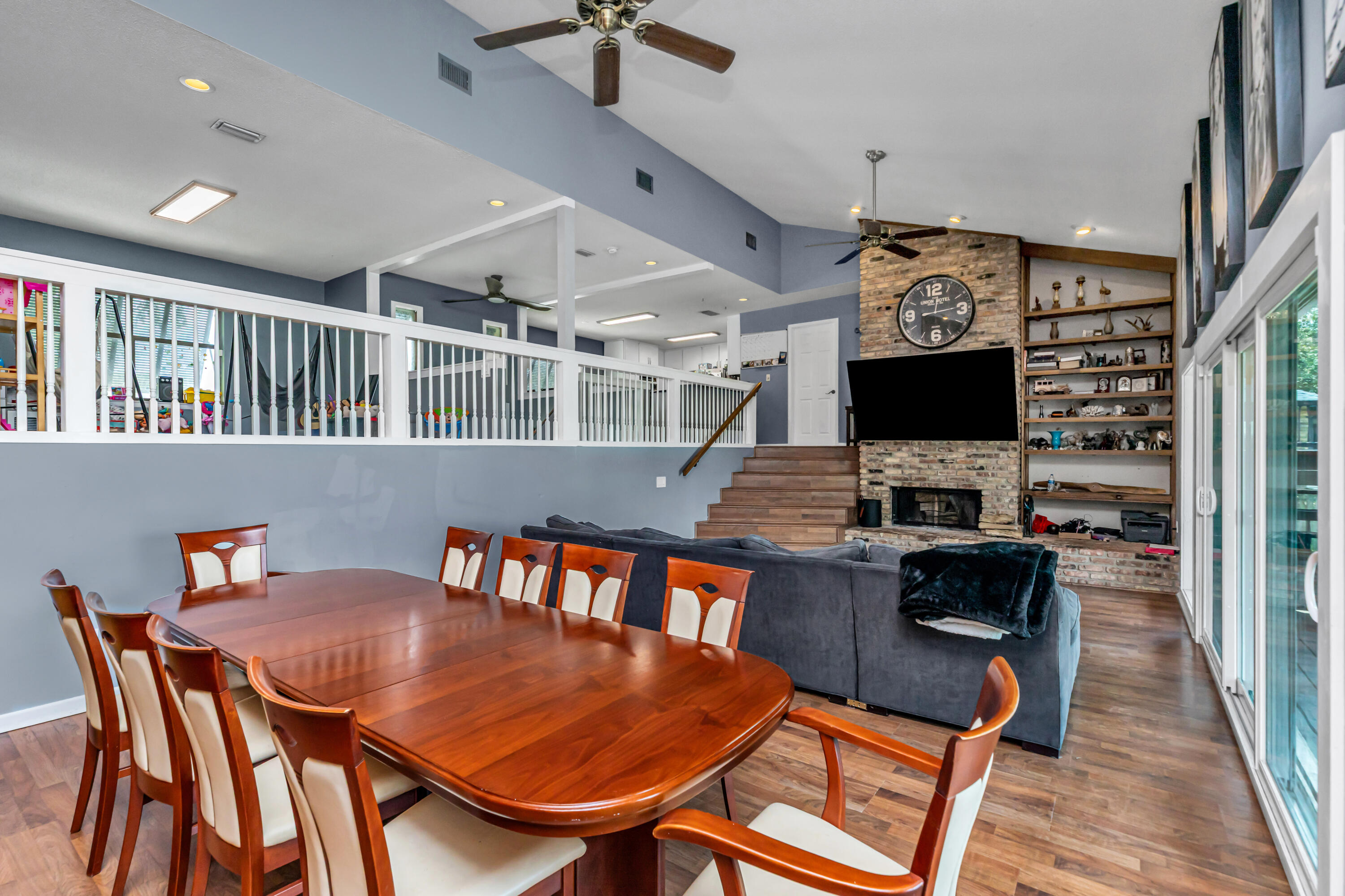 LAKE LORRAINE ESTATES - Residential