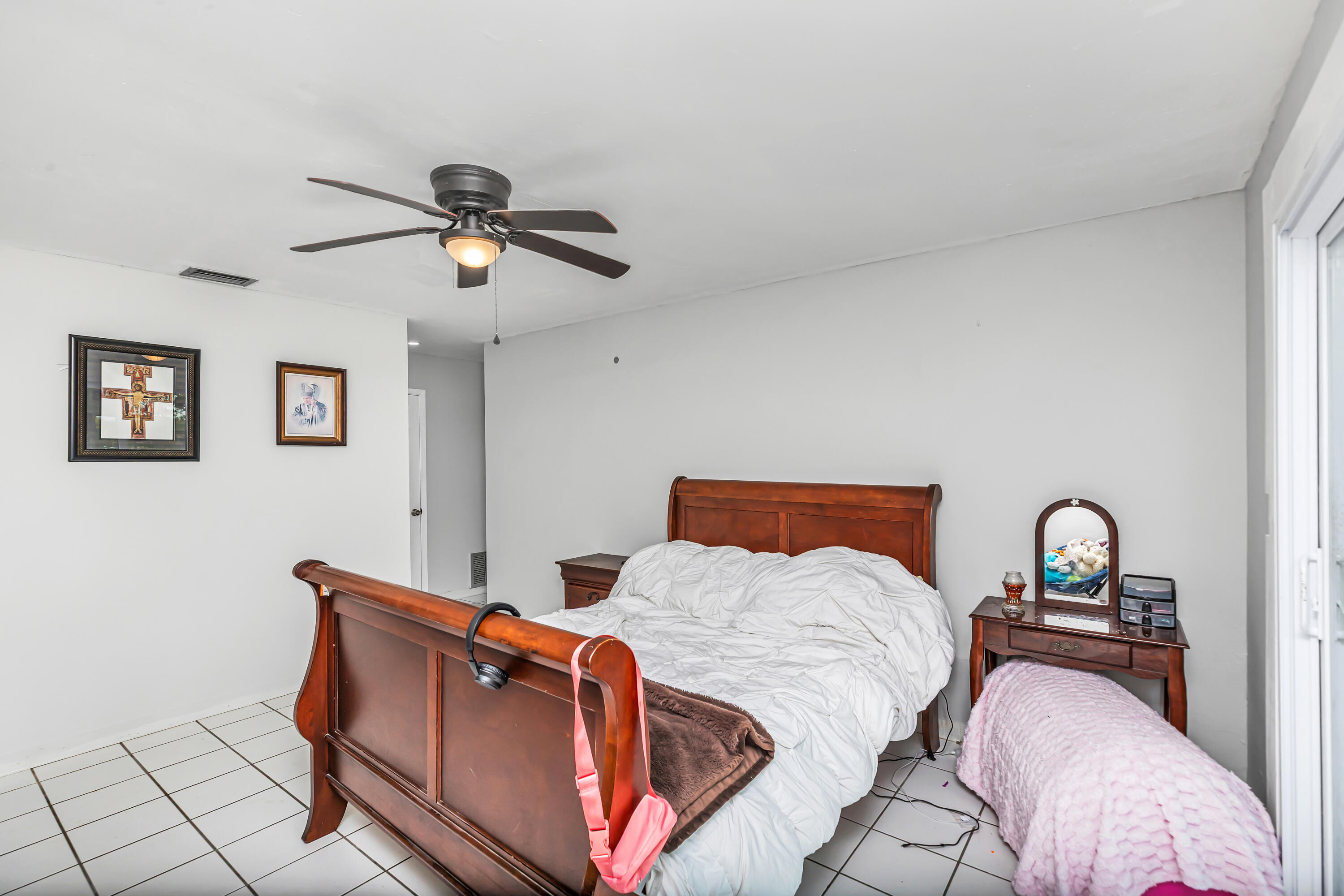 LAKE LORRAINE ESTATES - Residential