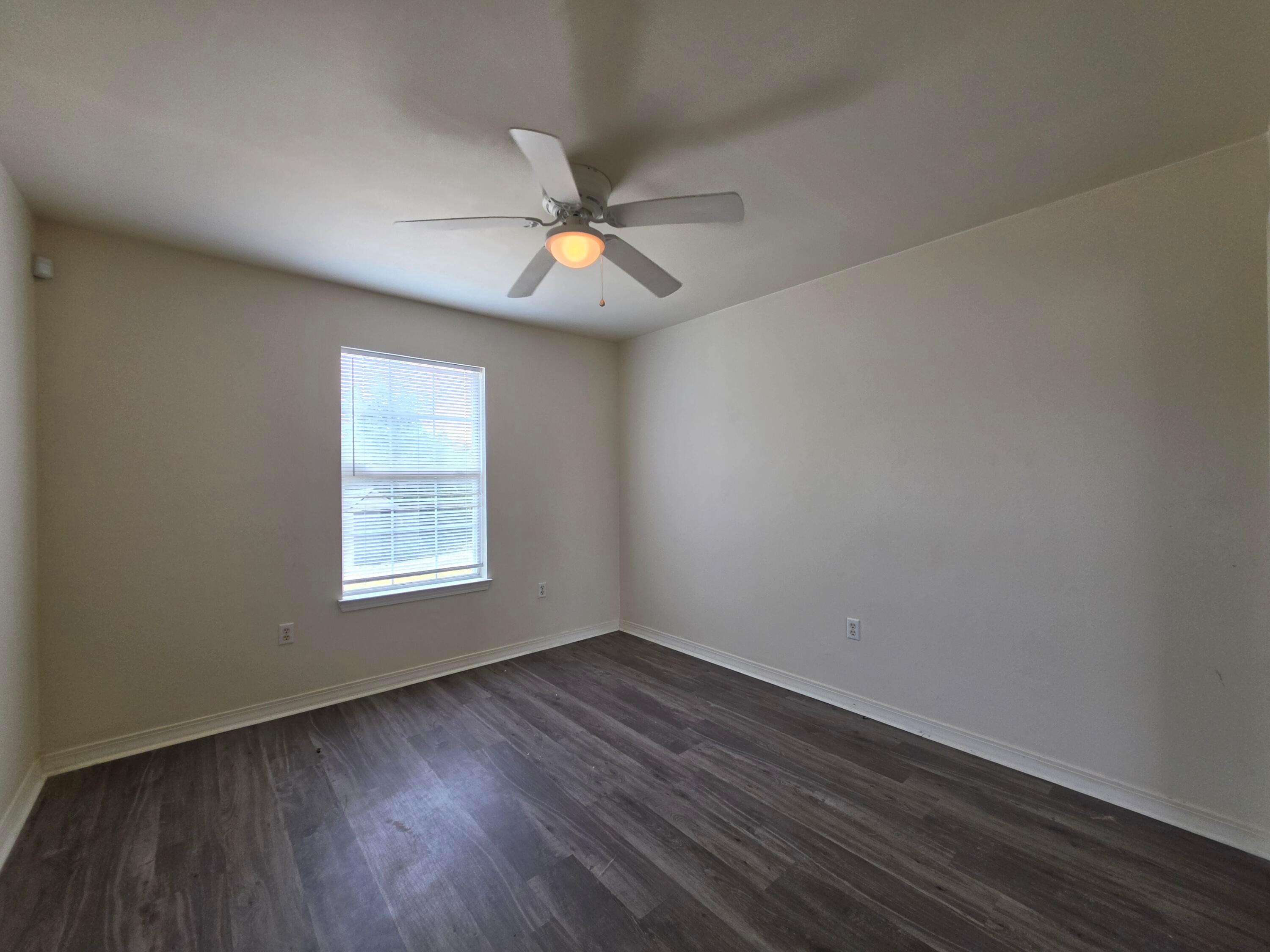 RIVERCHASE S/D PH 2 - Residential Lease
