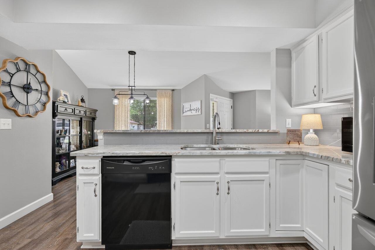 CEDAR RIDGE PH 12 - Residential