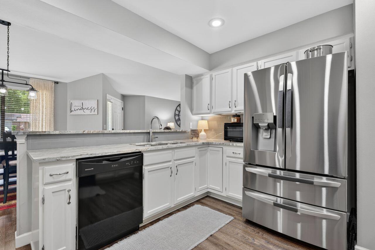 CEDAR RIDGE PH 12 - Residential