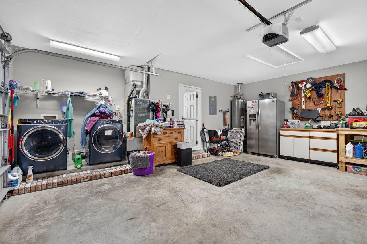 CEDAR RIDGE PH 12 - Residential