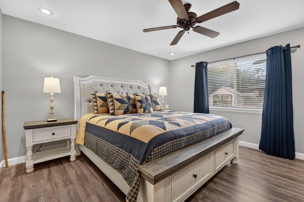 CEDAR RIDGE PH 12 - Residential