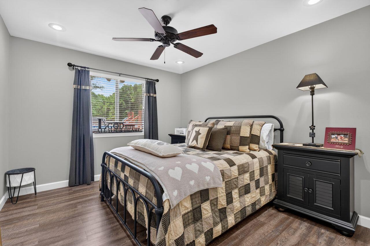 CEDAR RIDGE PH 12 - Residential