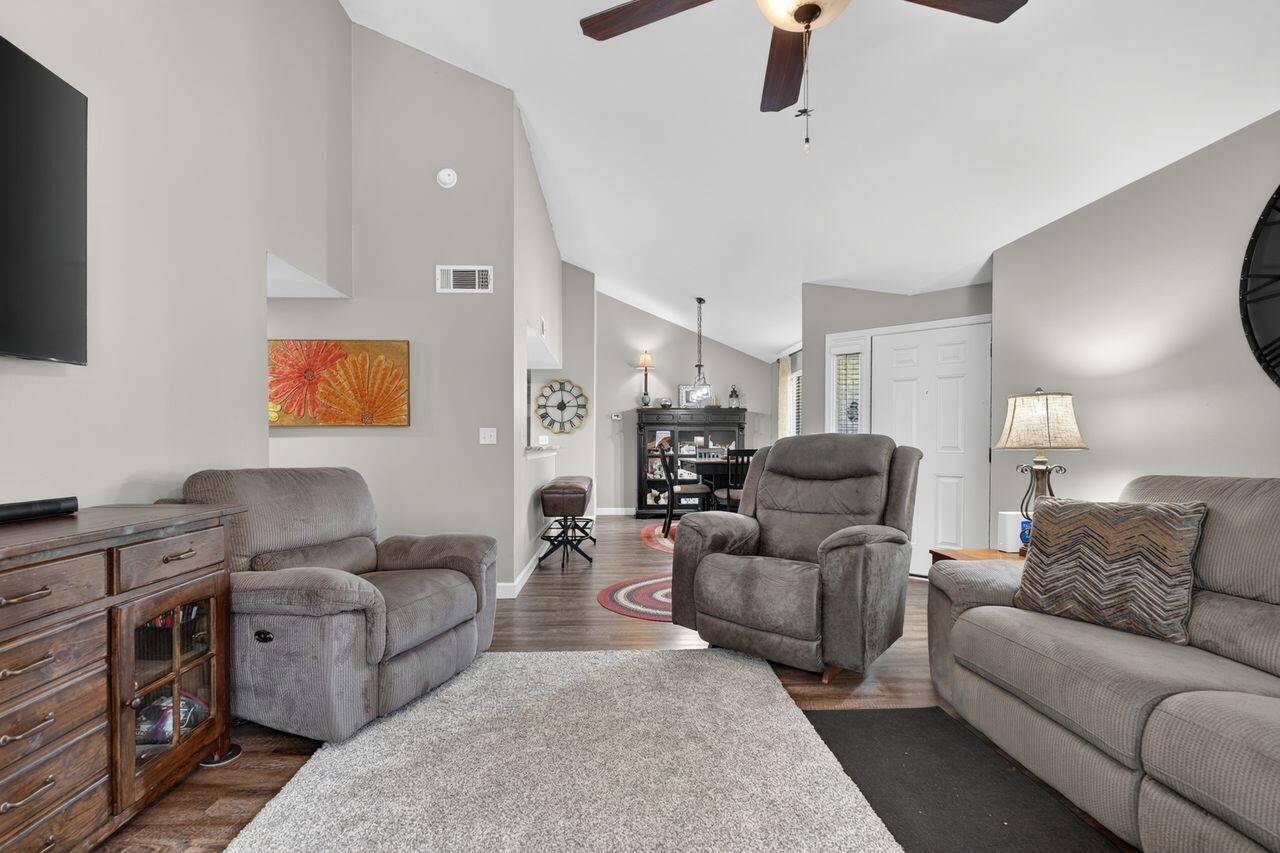 CEDAR RIDGE PH 12 - Residential